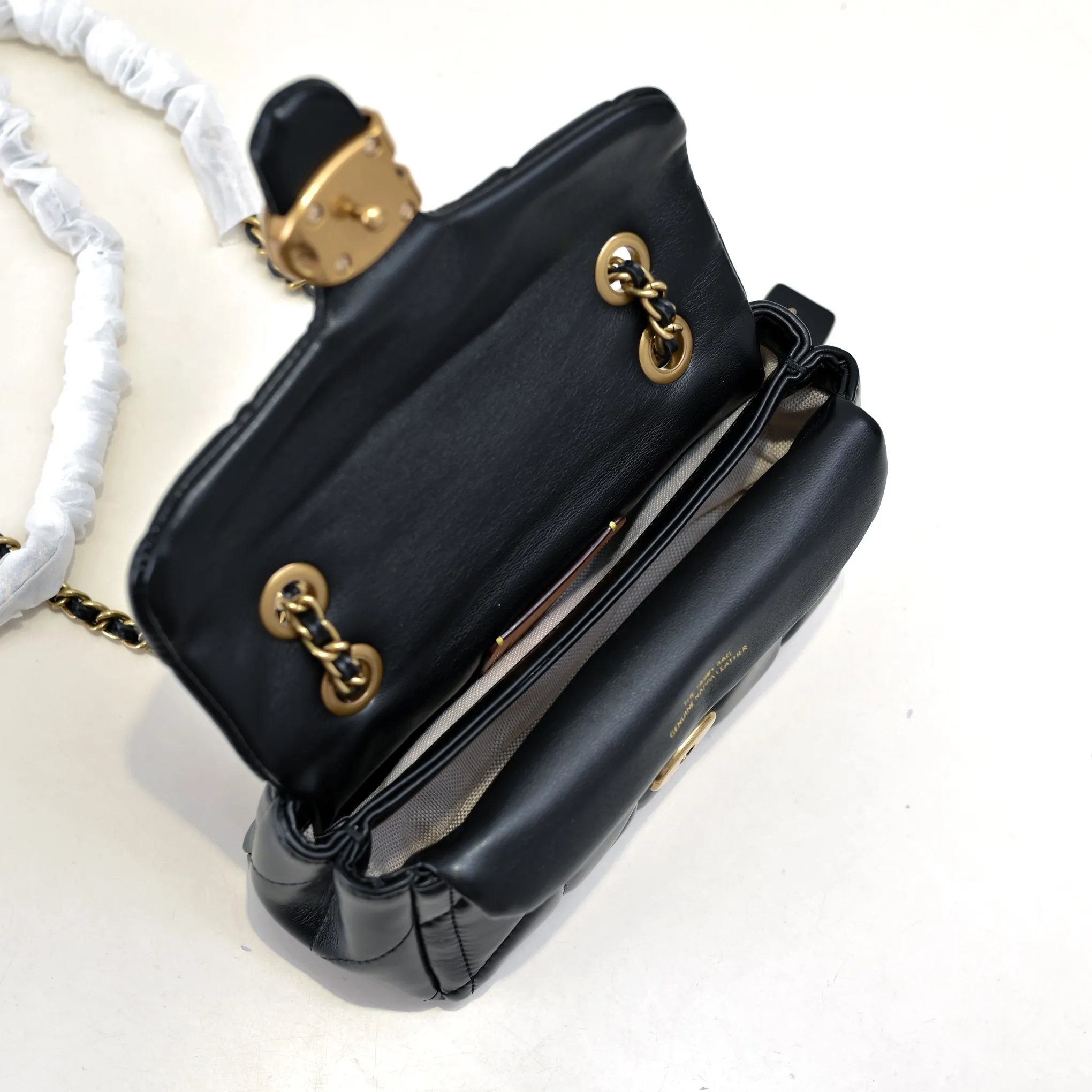 P420 [Top original order] Small gold buckle Style number: CP298 Size: 20*11*7cm