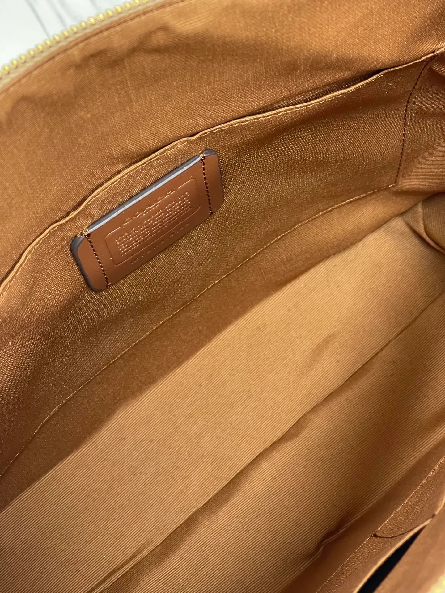 Top original order, batch 400💰Coach new Zip Tote, women's model 4455 zipper shoulder tote Zip Top Tote, the most classic zipper tote, with inner pocket inside, large capacity, size: 29*24*11cm