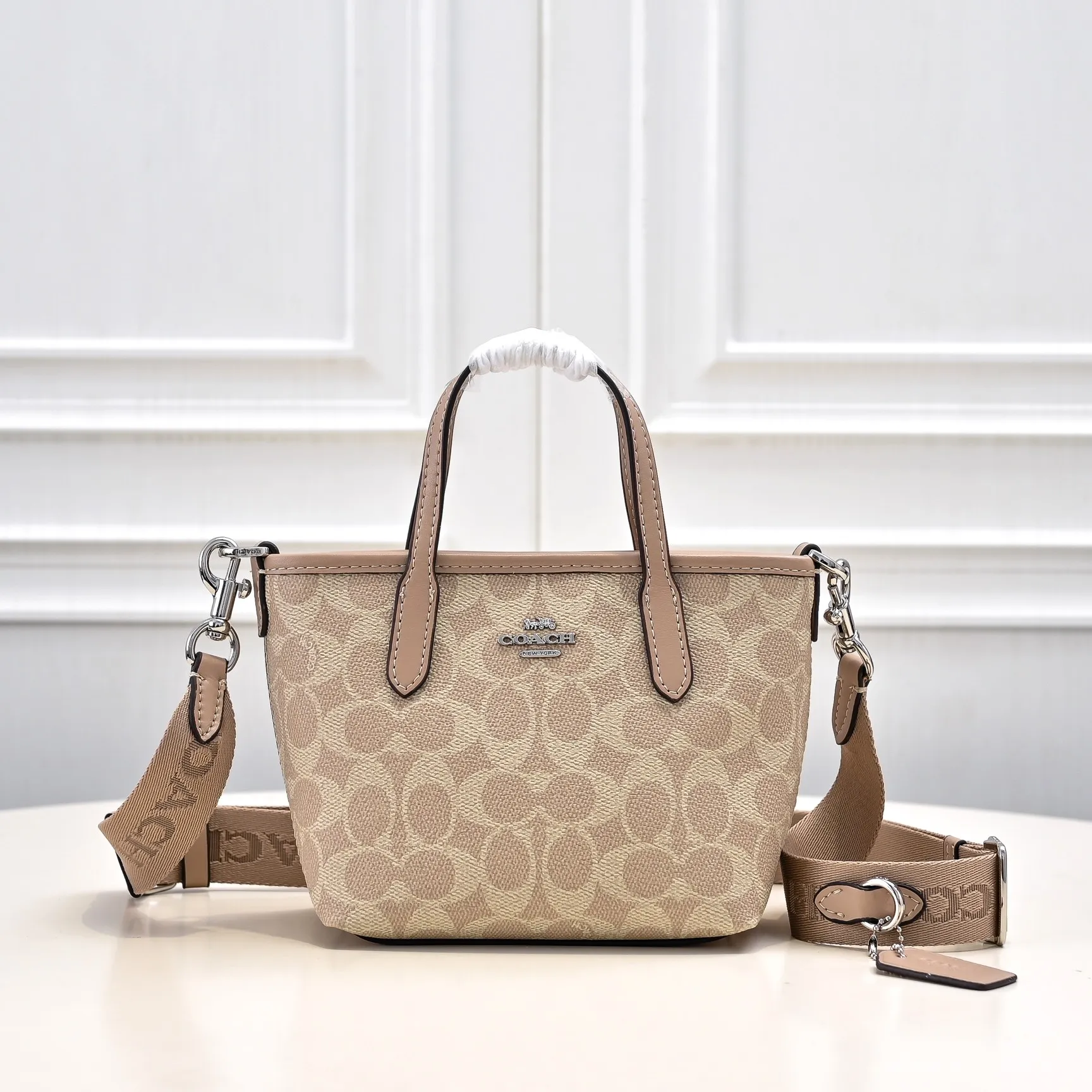 P300【Top original order】Model number: CW032 Size: 20*14*9cm
