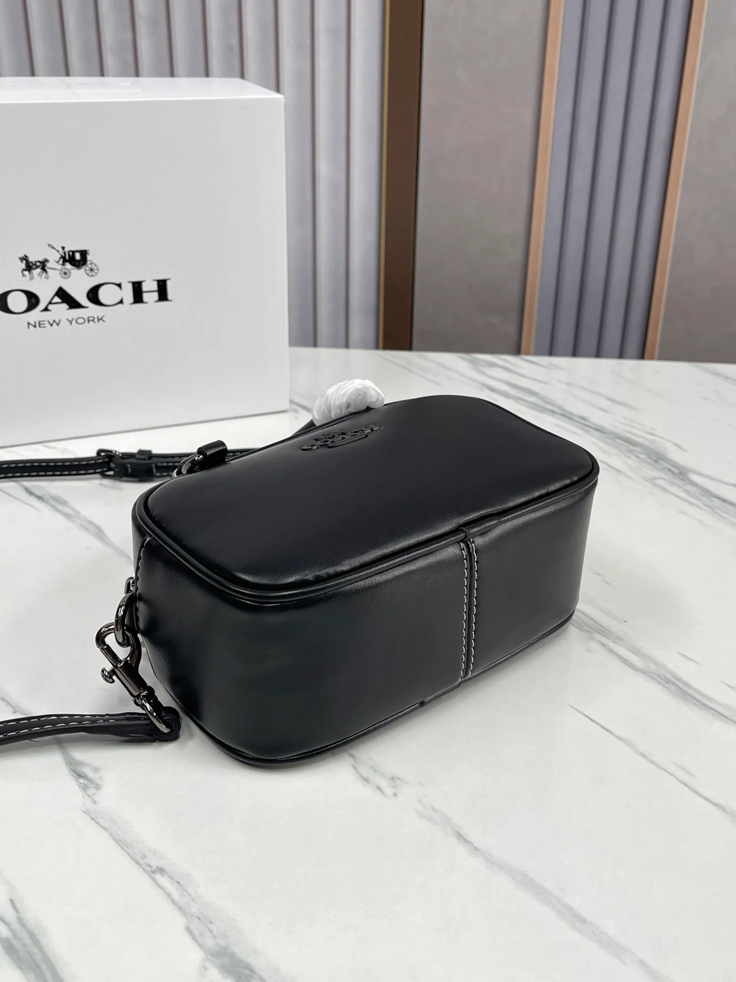 Top original order P390¥💰coach/Coach’s new Andrea in June is really not to be missed. CT768 Andrea series, the appearance is too good! Simple and fashionable, versatile and practical! It’s very respectable whether for personal use or as a gift! Size 21/11/7.