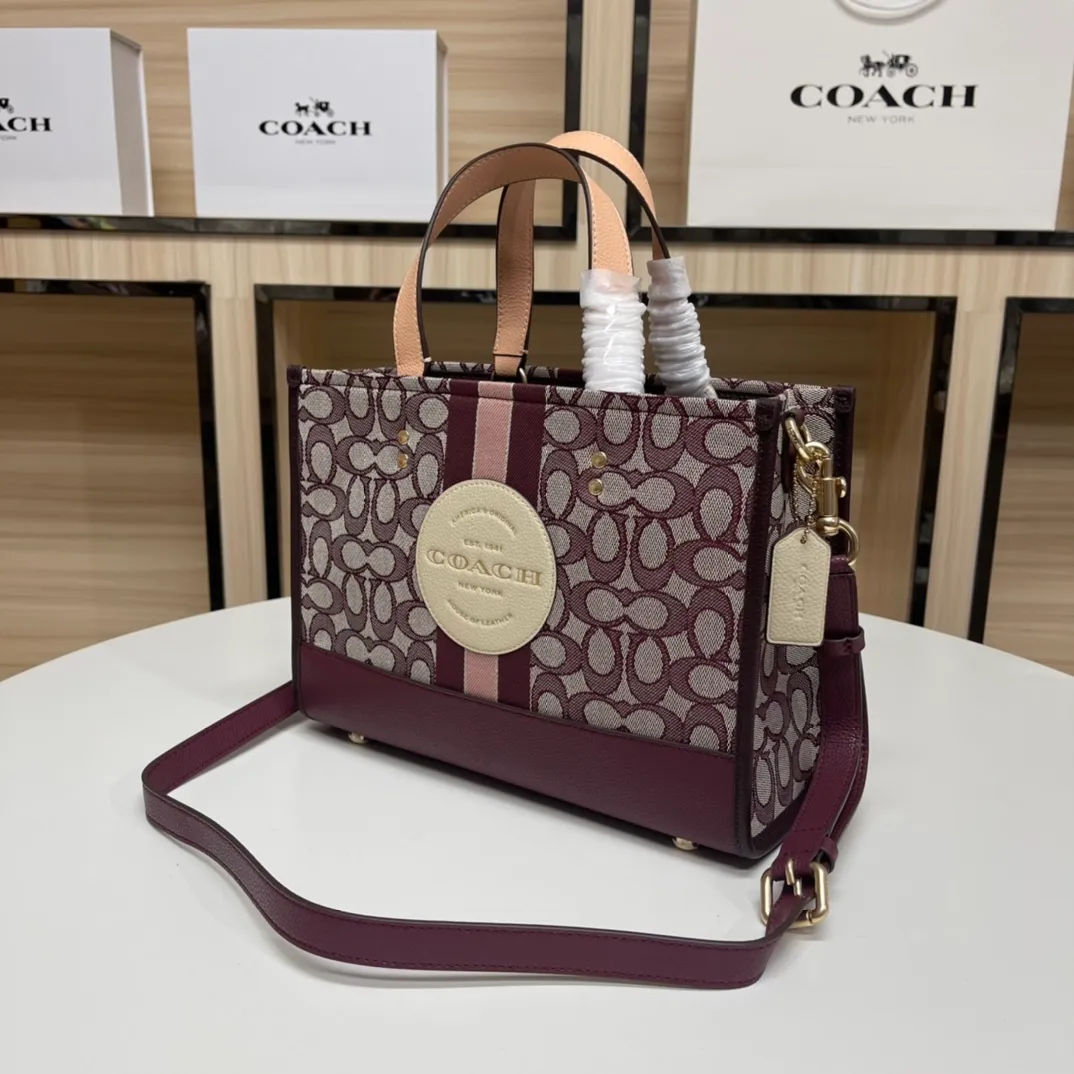 Batch 440💰. coach/Coach new model C8448 Butot horizontal series, latest style design, large round cake LOGO, very iconic, big C with hemp thread presbyopia embroidery, size is about 29/13/22.