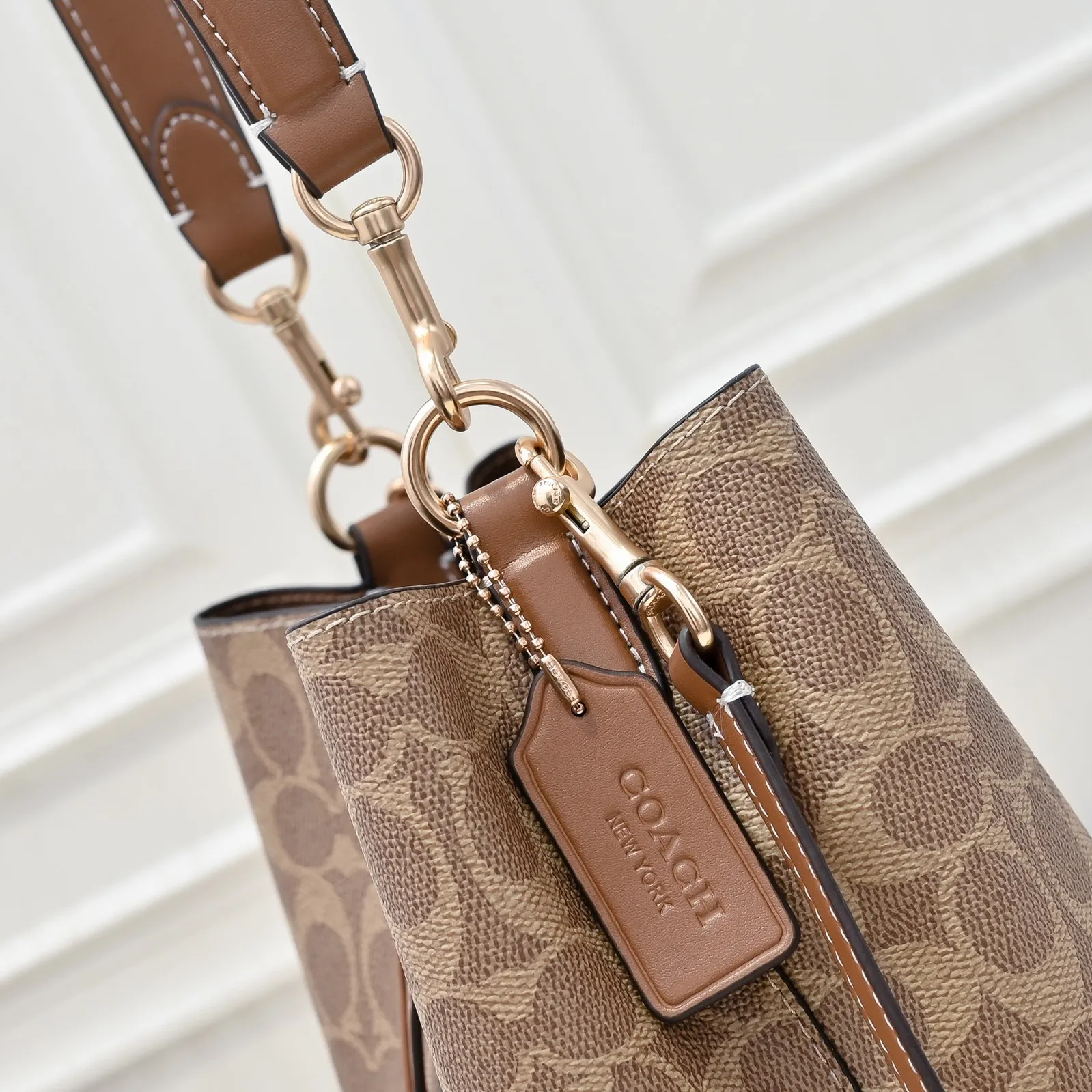 P380 [Top original order] Style number: CBH07 Size: 21.5*21.5*14cm
