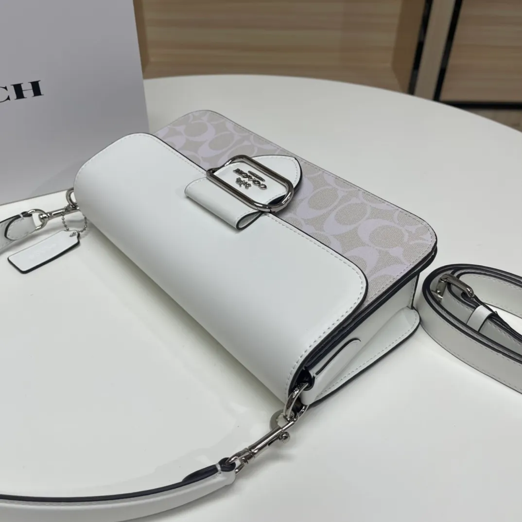 Top original order, batch 500💰COACH/model CJ617 Coach Outlet new color women's bag PVC color matching classic logo MORGAN shoulder bag armpit bag. Size 26X14X6