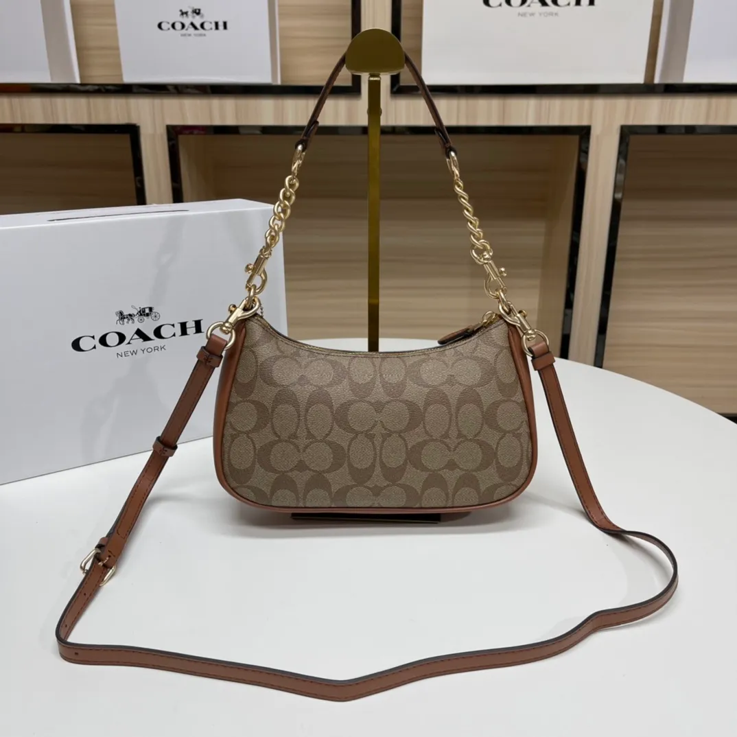 Top original order batch 380💰coach/Coach new armpit bag new model in stock. Model 548, 209, 173. C's Outlet women's bag color-blocked TERI shoulder bag. . DETAILS details Material: cow leather 2 credit card slots Built-in multi-function pocket Top zipper closure, fabric lining Detachable handle with vertical length of 21cm Detachable shoulder strap with vertical length of 58cm, can be used for shoulder or crossbody Dimensions: 24.5cm (length) × 15.5cm (height) 7.5cm (width),