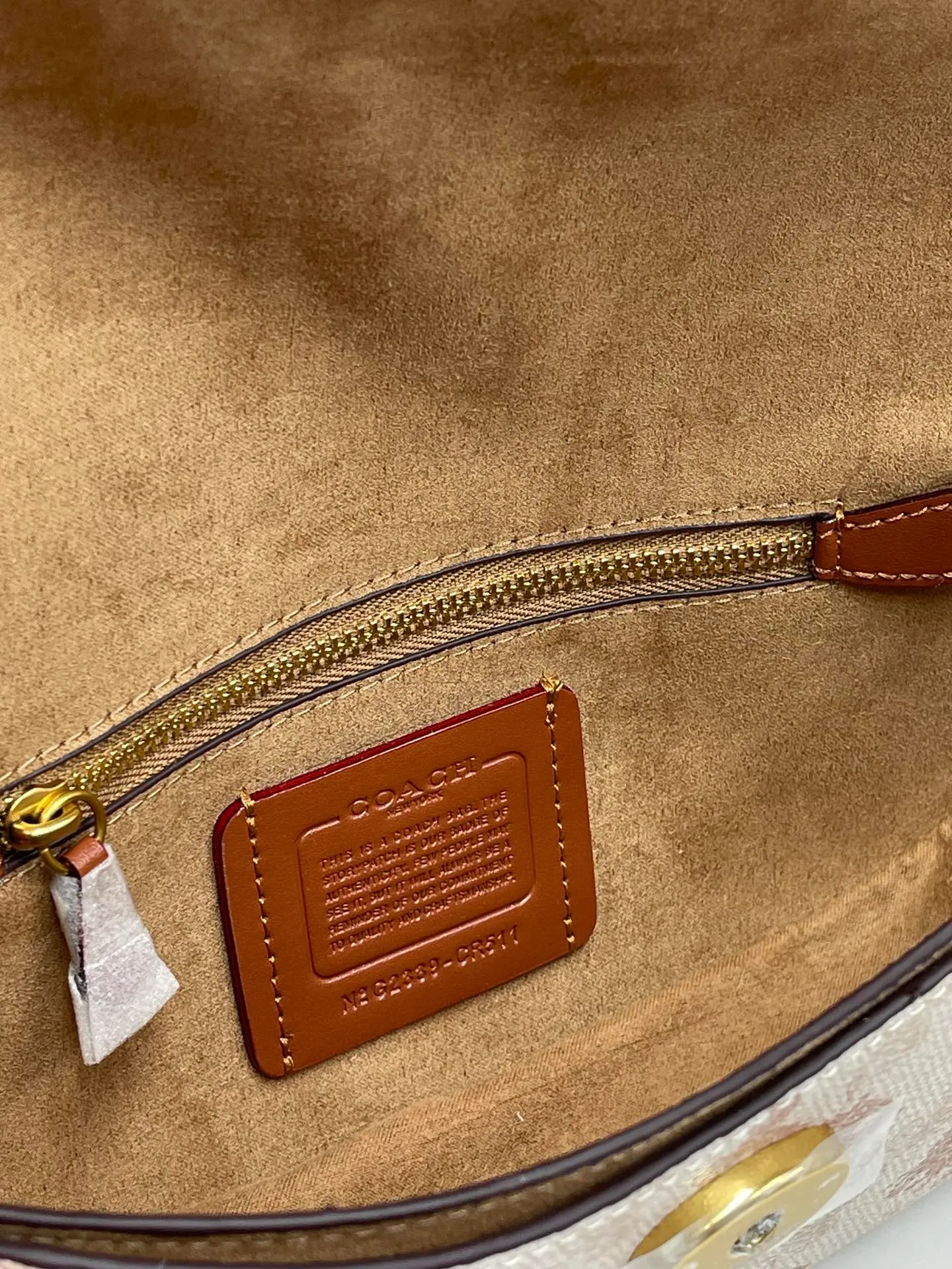 Batch 440💰coach/Coach new women's saddle bag CR511 shoulder cross-body handbag HARLEY23 retro lock bag armpit bag size: 22*13*5