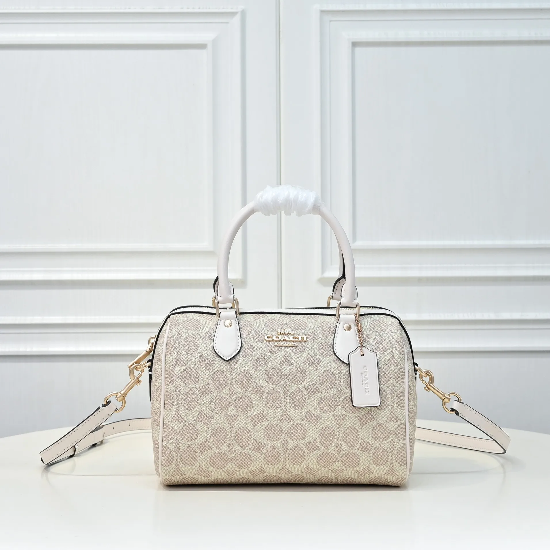 P380 [Top original order] Style number: CV961 Size: 25*15*12cm