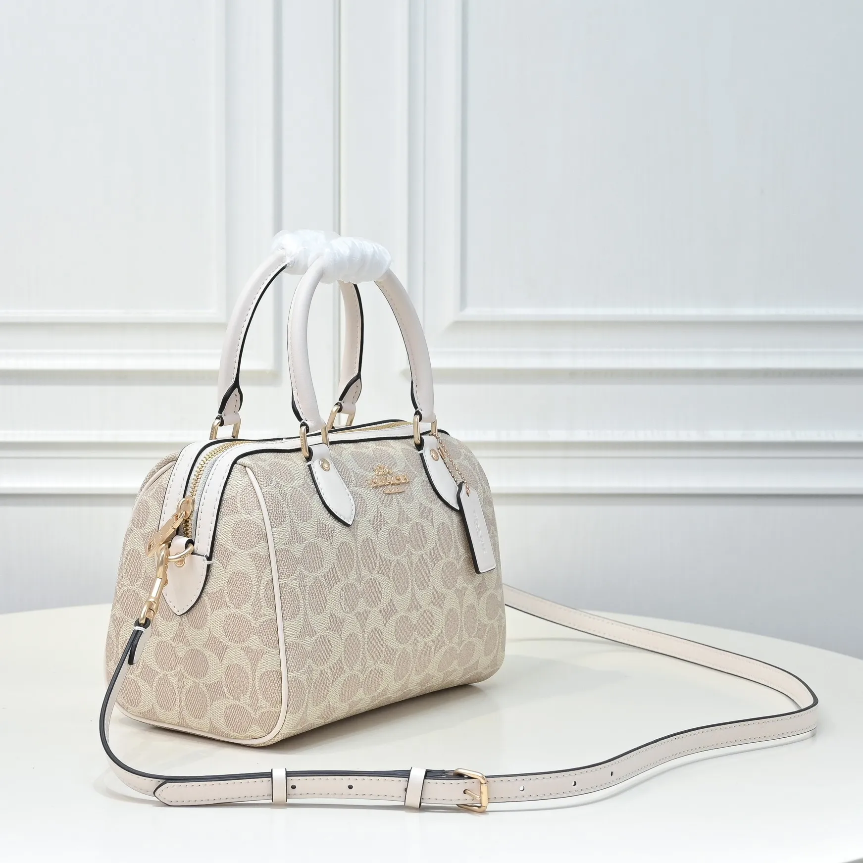 P380 [Top original order] Style number: CV961 Size: 25*15*12cm