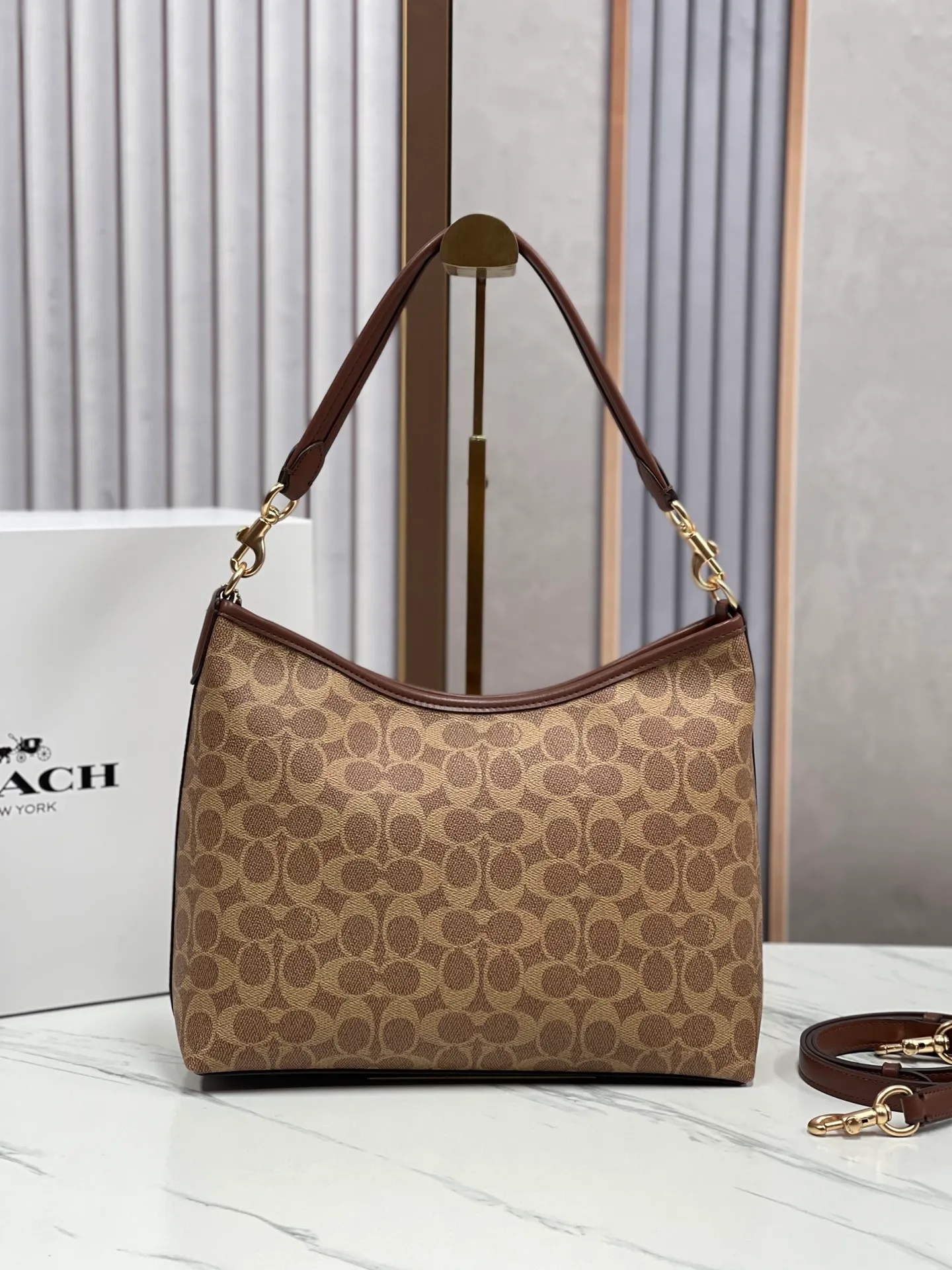 Top original order, batch 420💰Koujia counter synchronization. New underarm bag Laurela single shoulder crossbody portable hobo bag Style number: CR149 Size: 28-18-11cm