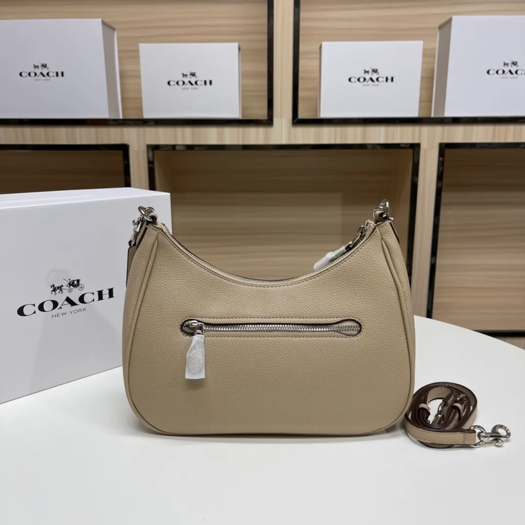 Batch 430💰COACH/Coach official outlet style women's leather college style single shoulder crossbody handbag armpit bag. Model CJ517. 29 X23 X23
