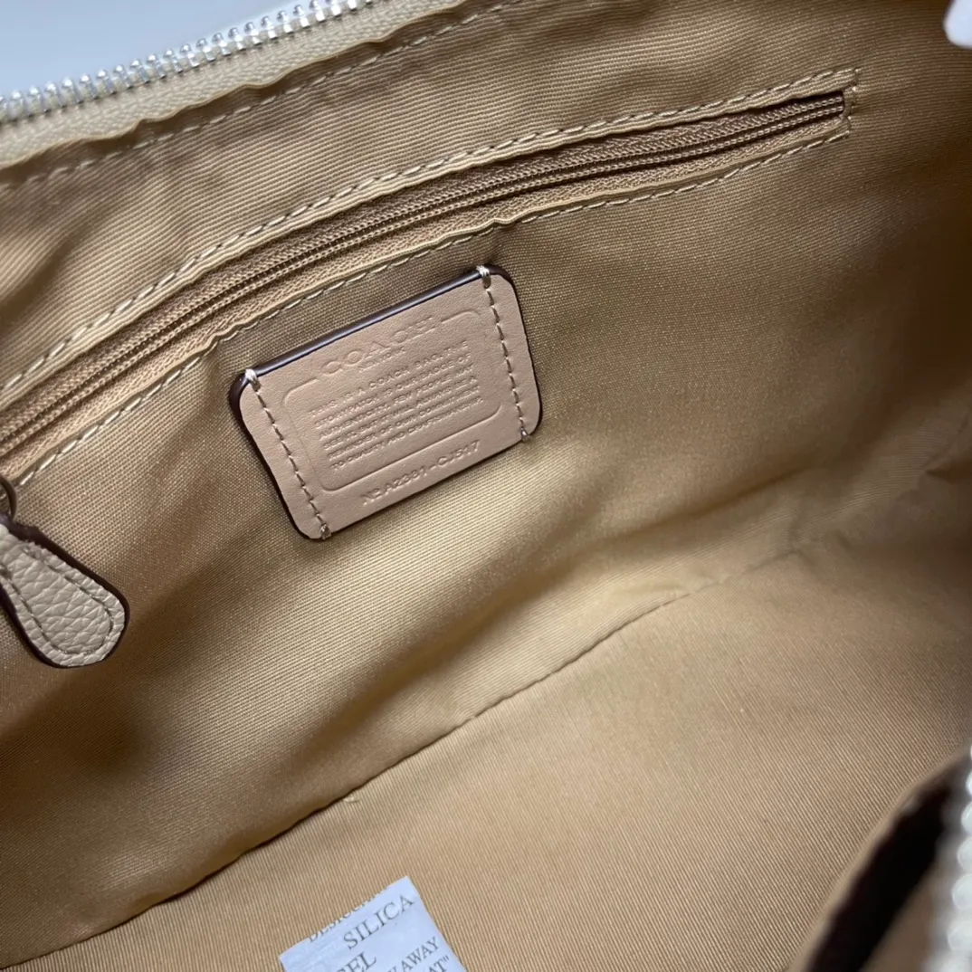 Batch 430💰COACH/Coach official outlet style women's leather college style single shoulder crossbody handbag armpit bag. Model CJ517. 29 X23 X23