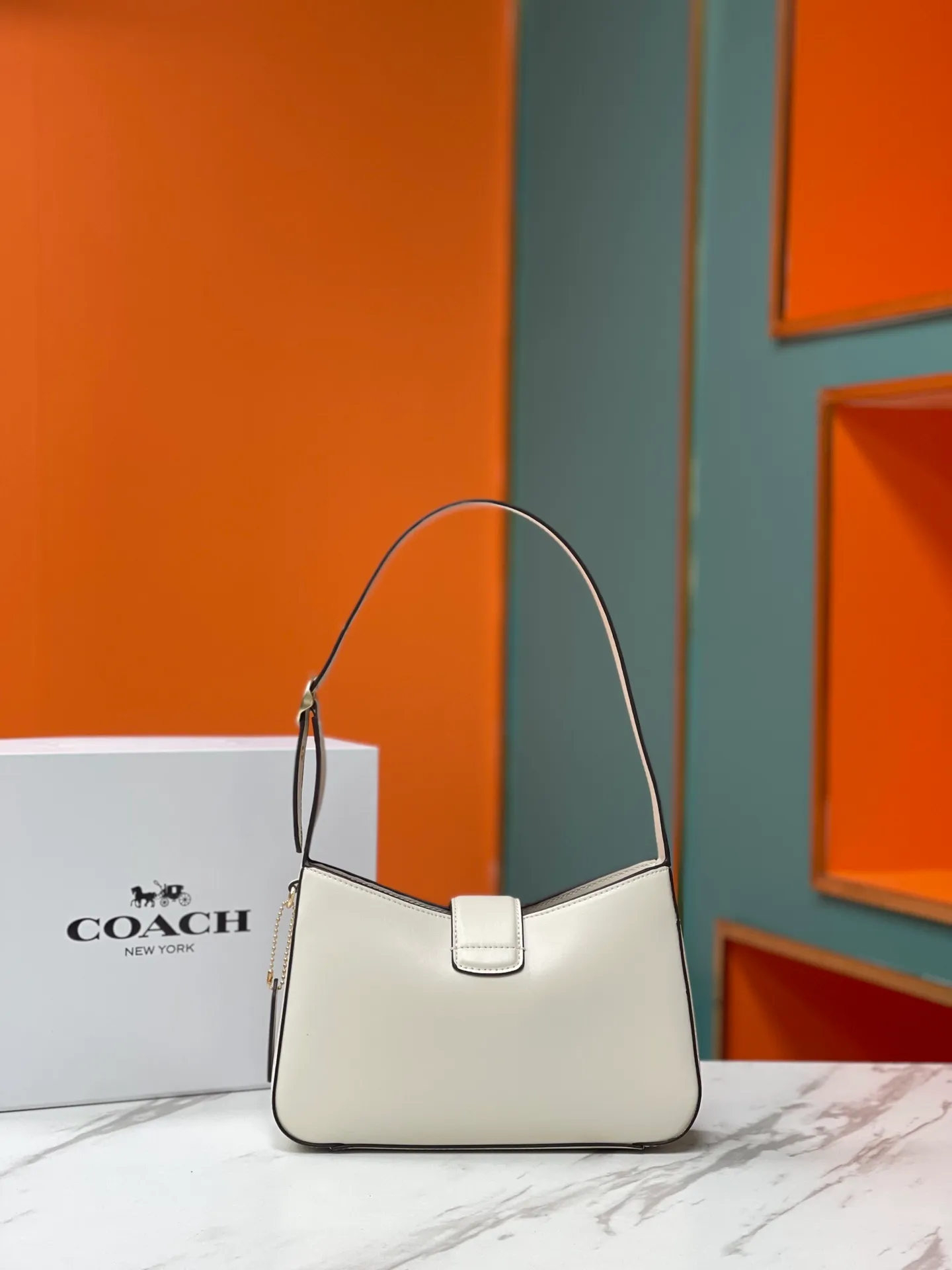 Batch 400💰Coach counter new Eliza hobo underarm bag, model CR528. Size 25X6X17