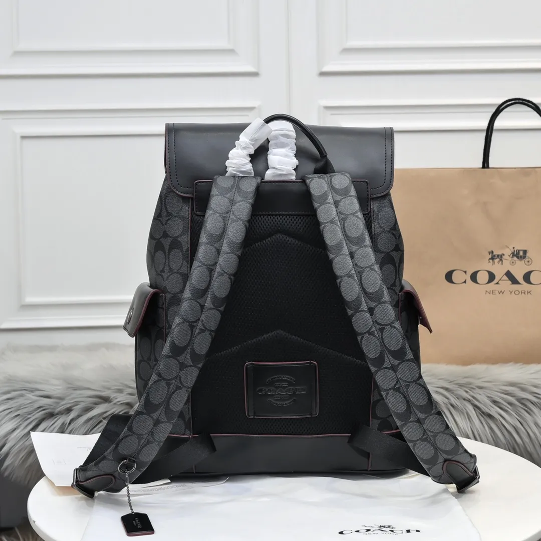 coach clamshell drawstring backpack travel mountaineering men's backpack F50044 multi-pocket design, simple and stylish appearance, can be used as a school bag, mountaineering bag, travel bag, huge capacity, super cool on the back, great texture, highly recommended, size: 32*42*14cm