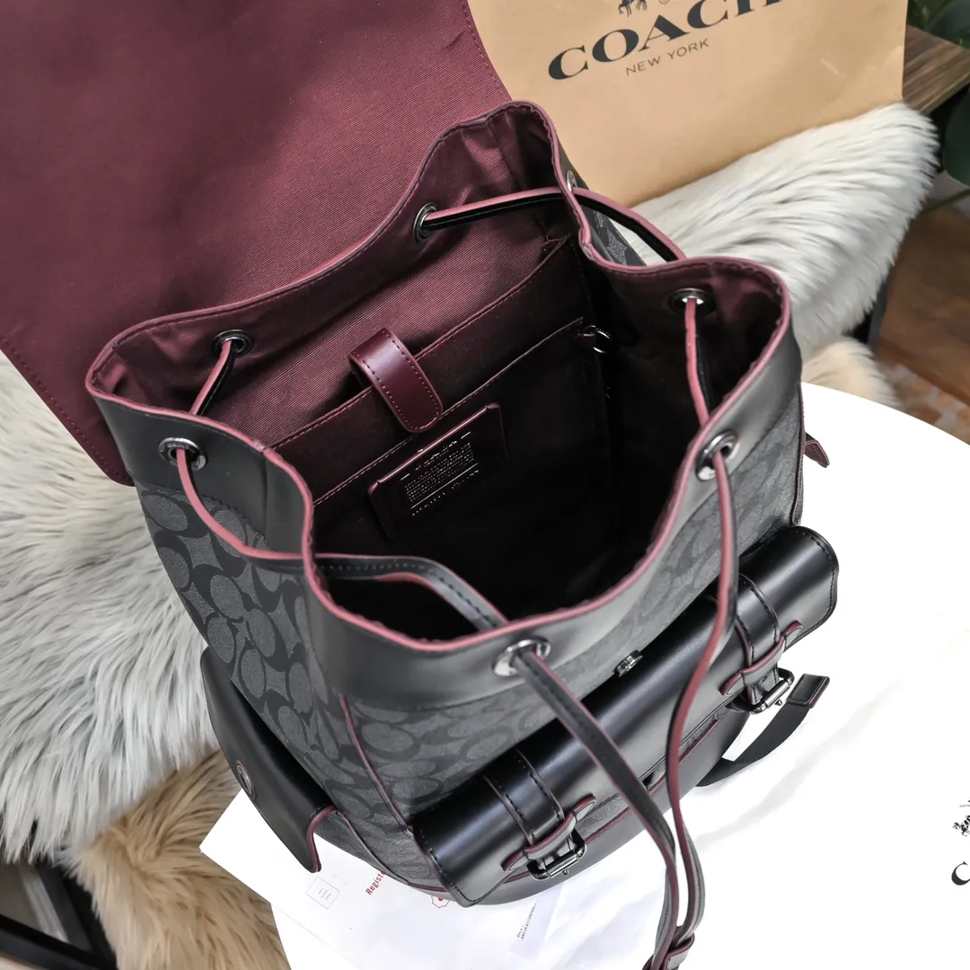 coach clamshell drawstring backpack travel mountaineering men's backpack F50044 multi-pocket design, simple and stylish appearance, can be used as a school bag, mountaineering bag, travel bag, huge capacity, super cool on the back, great texture, highly recommended, size: 32*42*14cm