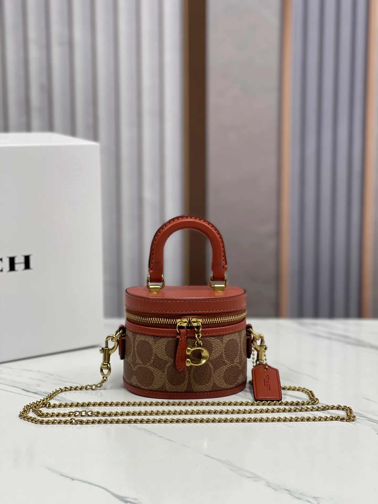 Batch 440💰coach/Coach’s new trail12 mini box bag CE769, cowhide, original hardware, C-shaped zipper, can hold lipstick card bag, car keys and loose powder, size 11.5x9x7.5cm,