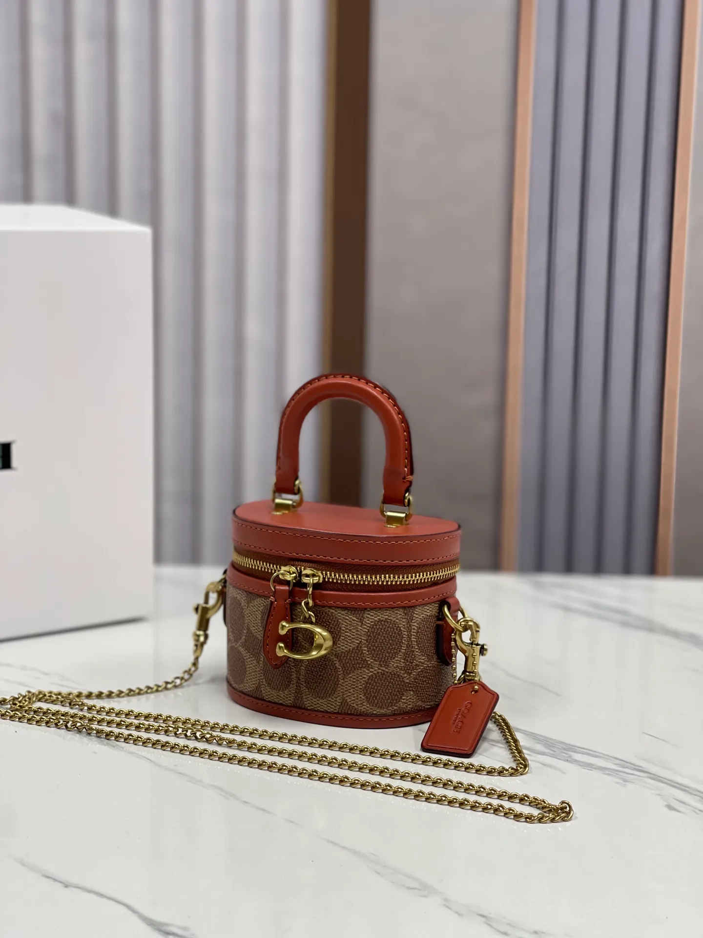 Batch 440💰coach/Coach’s new trail12 mini box bag CE769, cowhide, original hardware, C-shaped zipper, can hold lipstick card bag, car keys and loose powder, size 11.5x9x7.5cm,