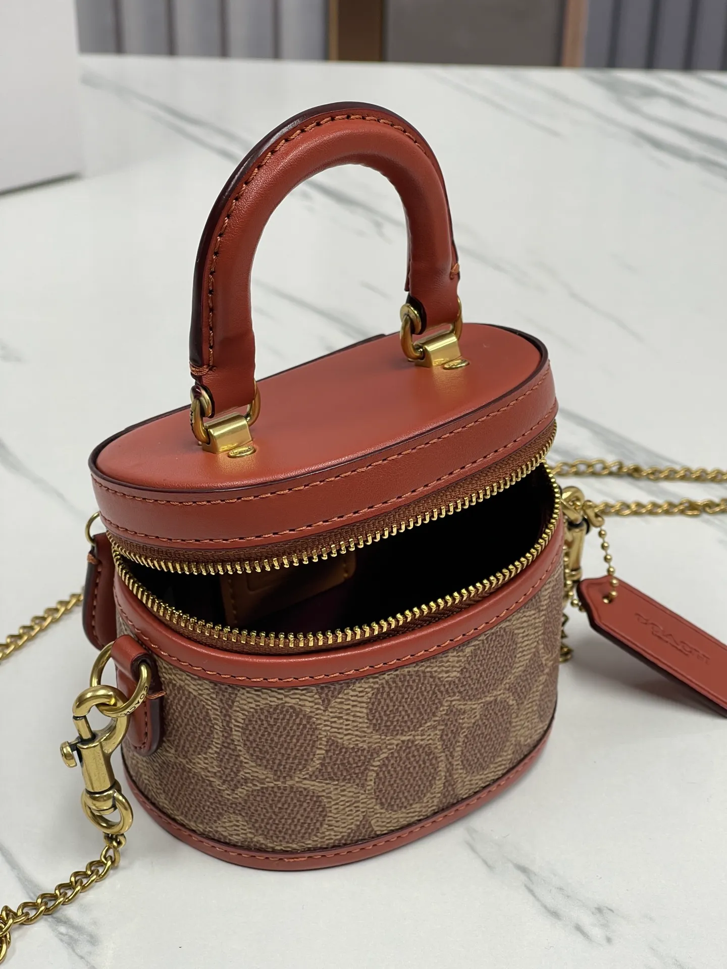 Batch 440💰coach/Coach’s new trail12 mini box bag CE769, cowhide, original hardware, C-shaped zipper, can hold lipstick card bag, car keys and loose powder, size 11.5x9x7.5cm,