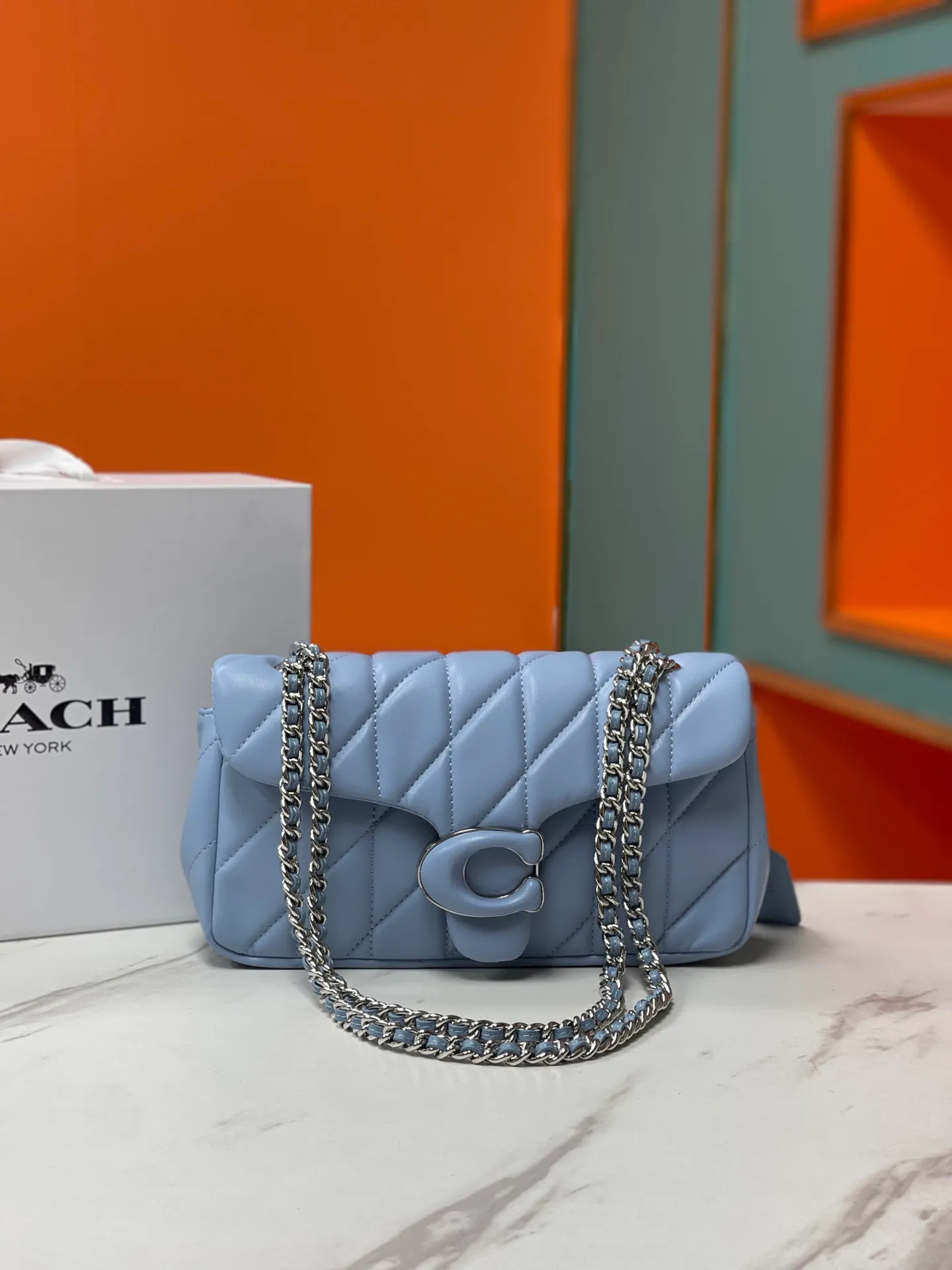 Top original order, batch 500💰Coach/Coach new model, counter synchronized new product model CP400 Quilting Tabby chain tabby with quilting technology is cool. Low-key yet high-end. Choose the size and color you like. Size 26/15.