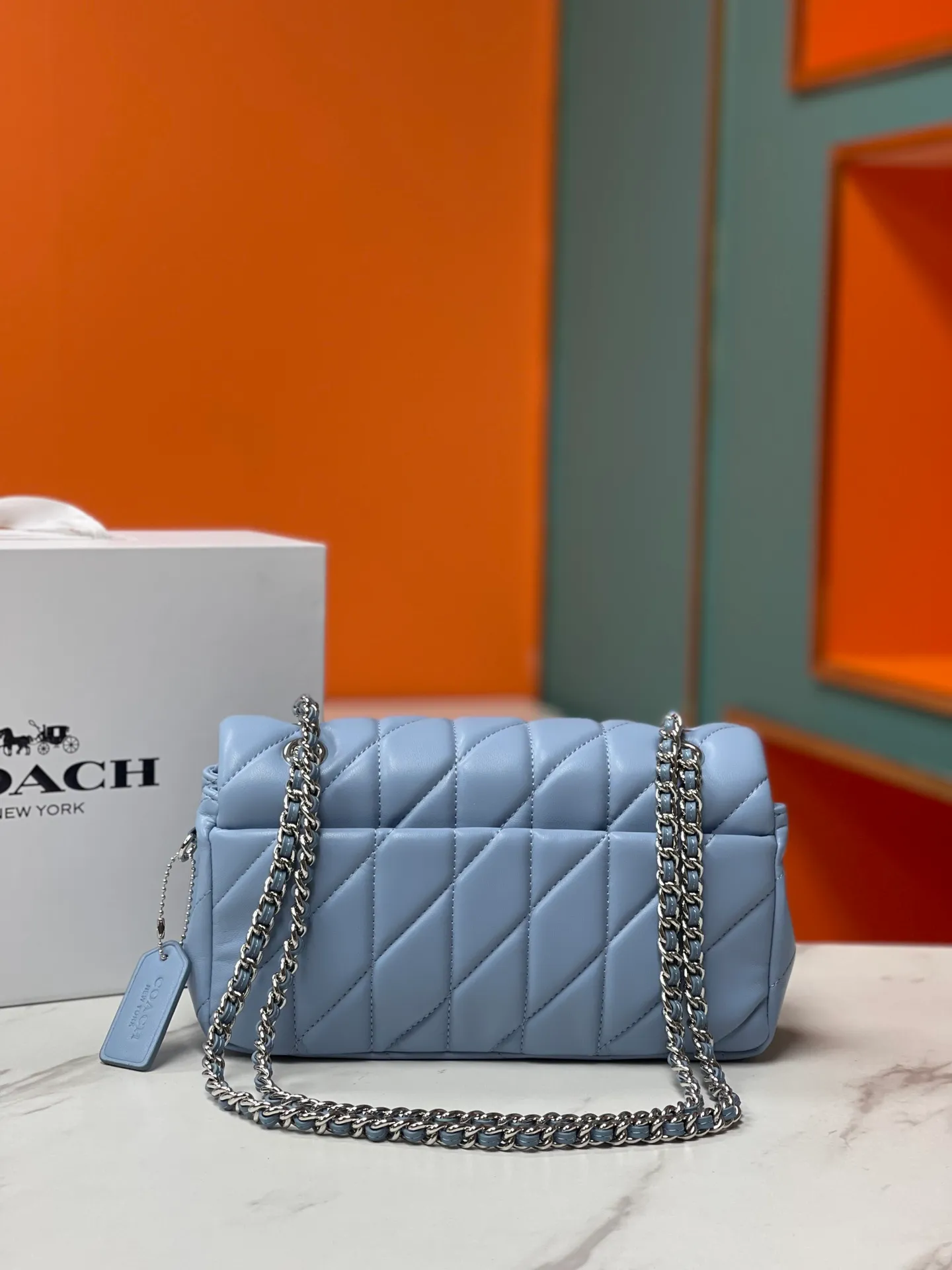 Top original order, batch 500💰Coach/Coach new model, counter synchronized new product model CP400 Quilting Tabby chain tabby with quilting technology is cool. Low-key yet high-end. Choose the size and color you like. Size 26/15.