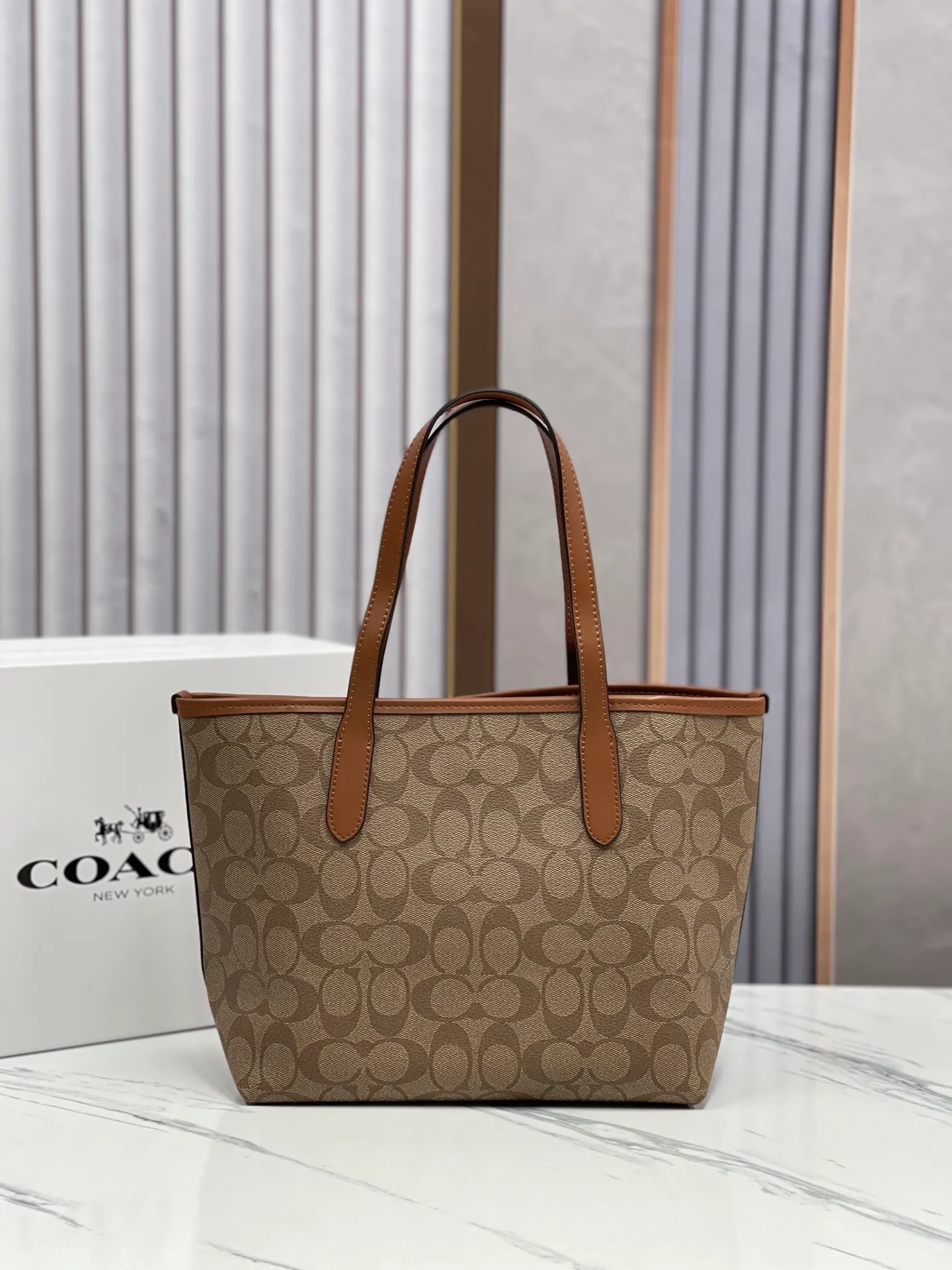 Top original order batch 340💰coach/Coach new new product CN733 CN183 Latest carriage mini double-sided tote bag shopping bag top original order batch VC with leather CITY classic logo coated canvas with smooth leather details. Internal zip pocket. Size 23·11·20.5