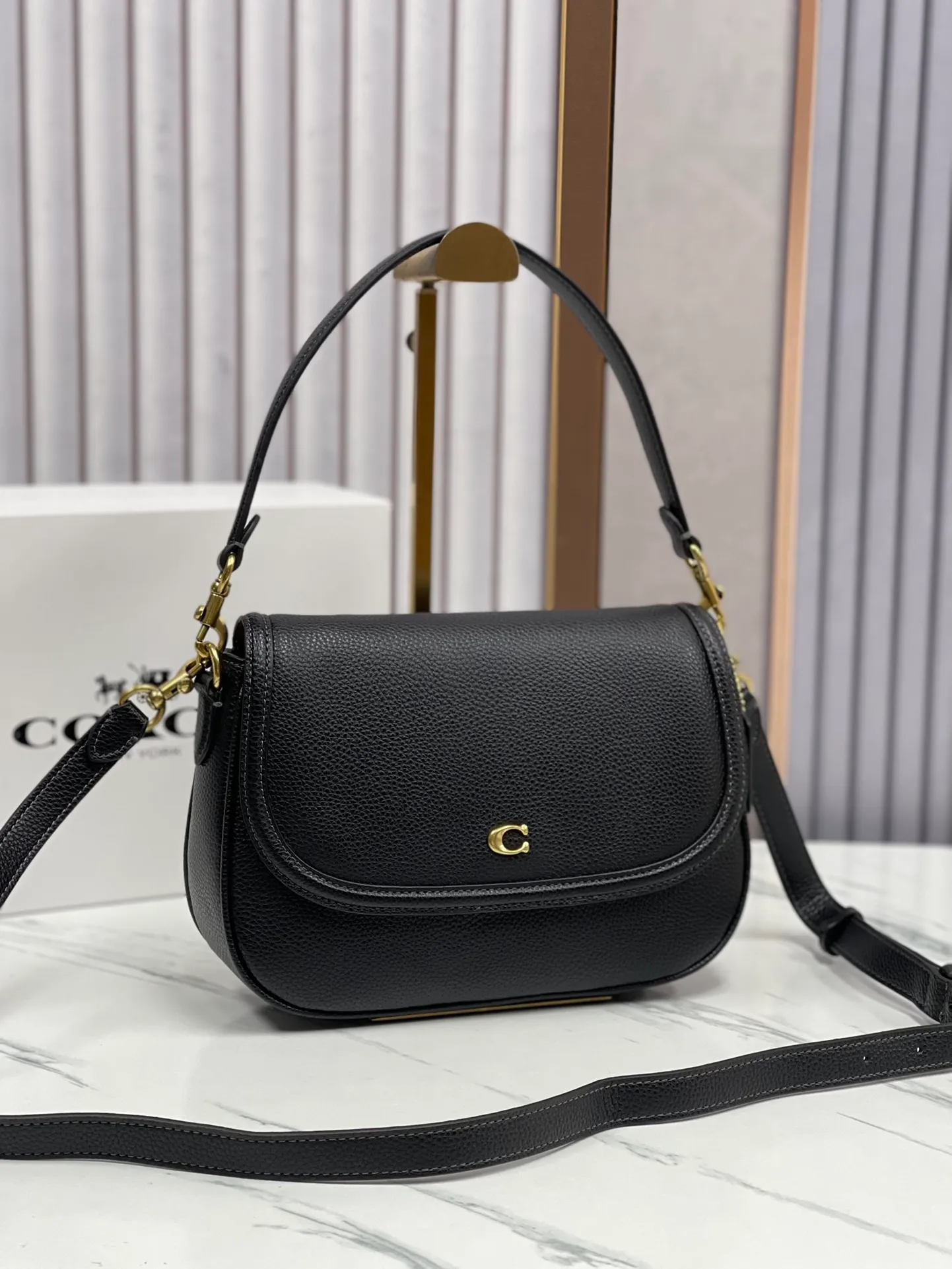 Top original order batch 460💰COACH/Coach new counter synchronization·new product women’s classic logo LEGACY shoulder bag presbyopic, model CU099, size 25.5*18.5*7