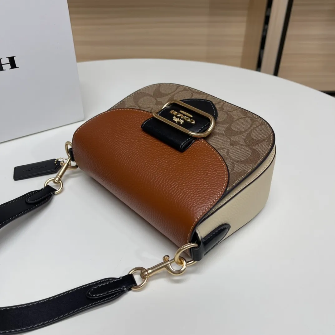 Top original order batch 520💰Coach/Coach new model❤, item number CE565, ce567.C Ole ladies classic logo canvas KLEO No. 17 shoulder bag autumn and winter new product luxury and noble 🤞 size 19.5X17X7