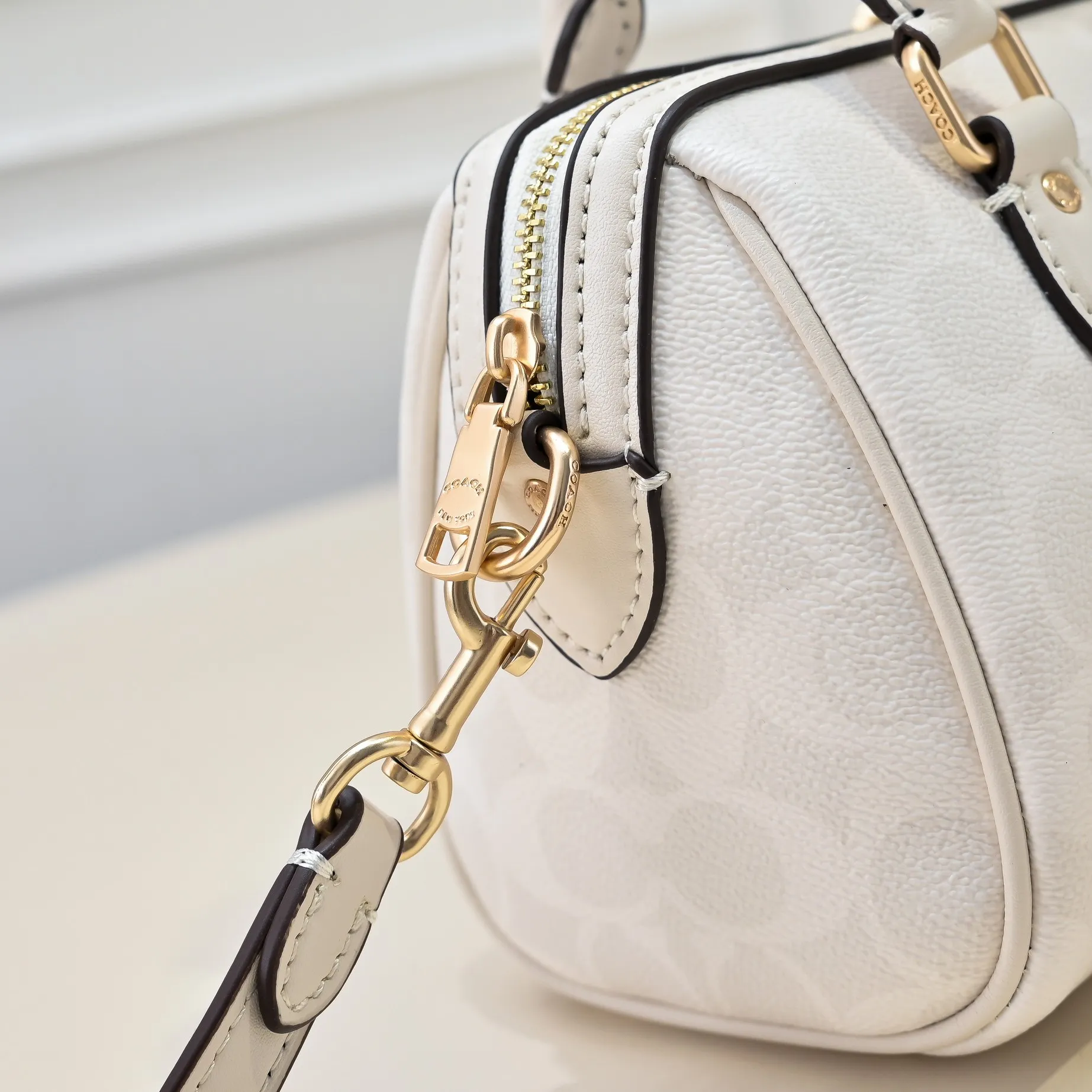 P340【Top original order】Model number: CW330 Size: 17.5*12*10cm