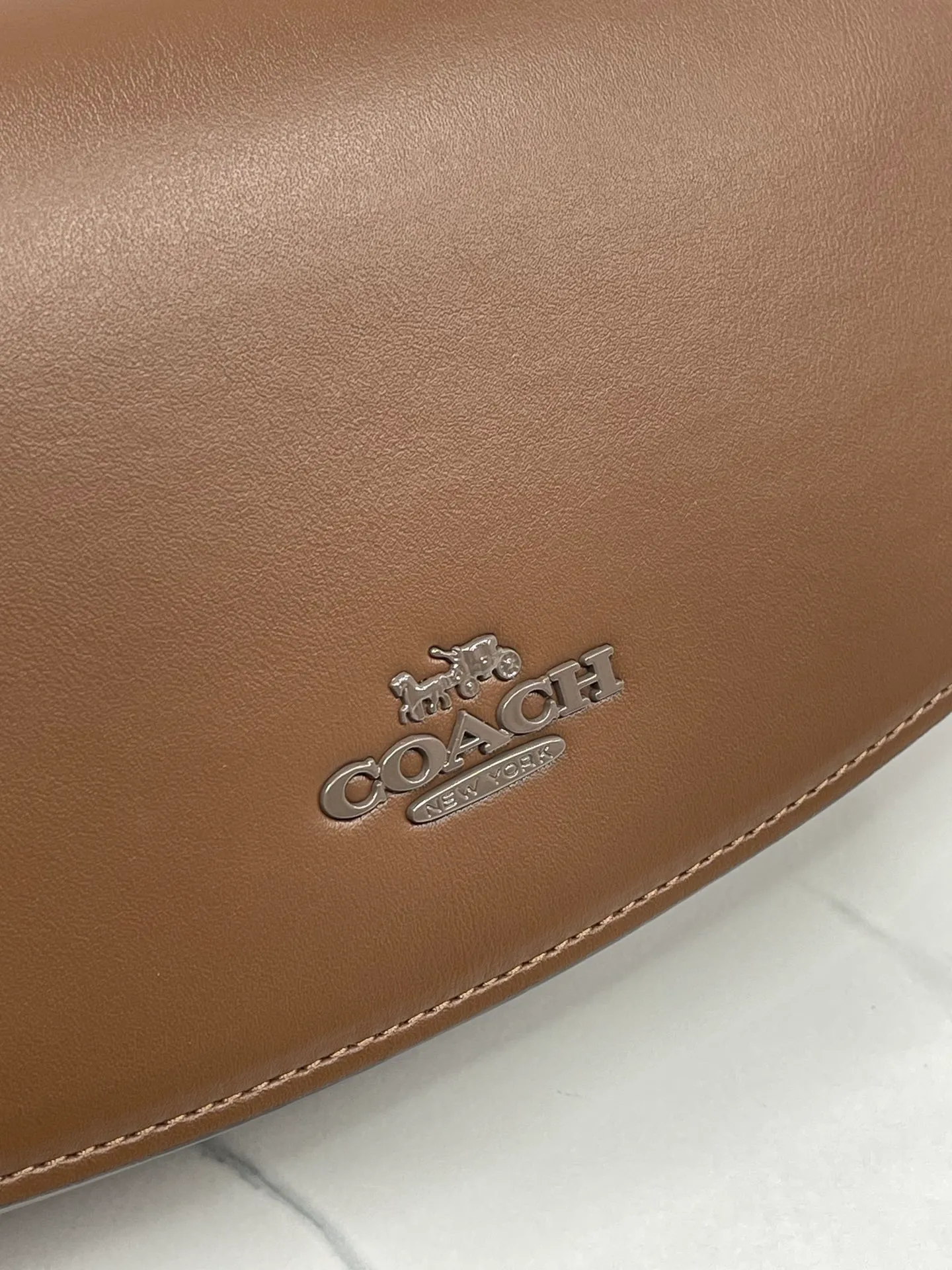 P390🍑Coach/Coach’s new June Satchel. CT776 small bag has that kind of matching feeling and the leather texture is great. Size 23/20/8.5