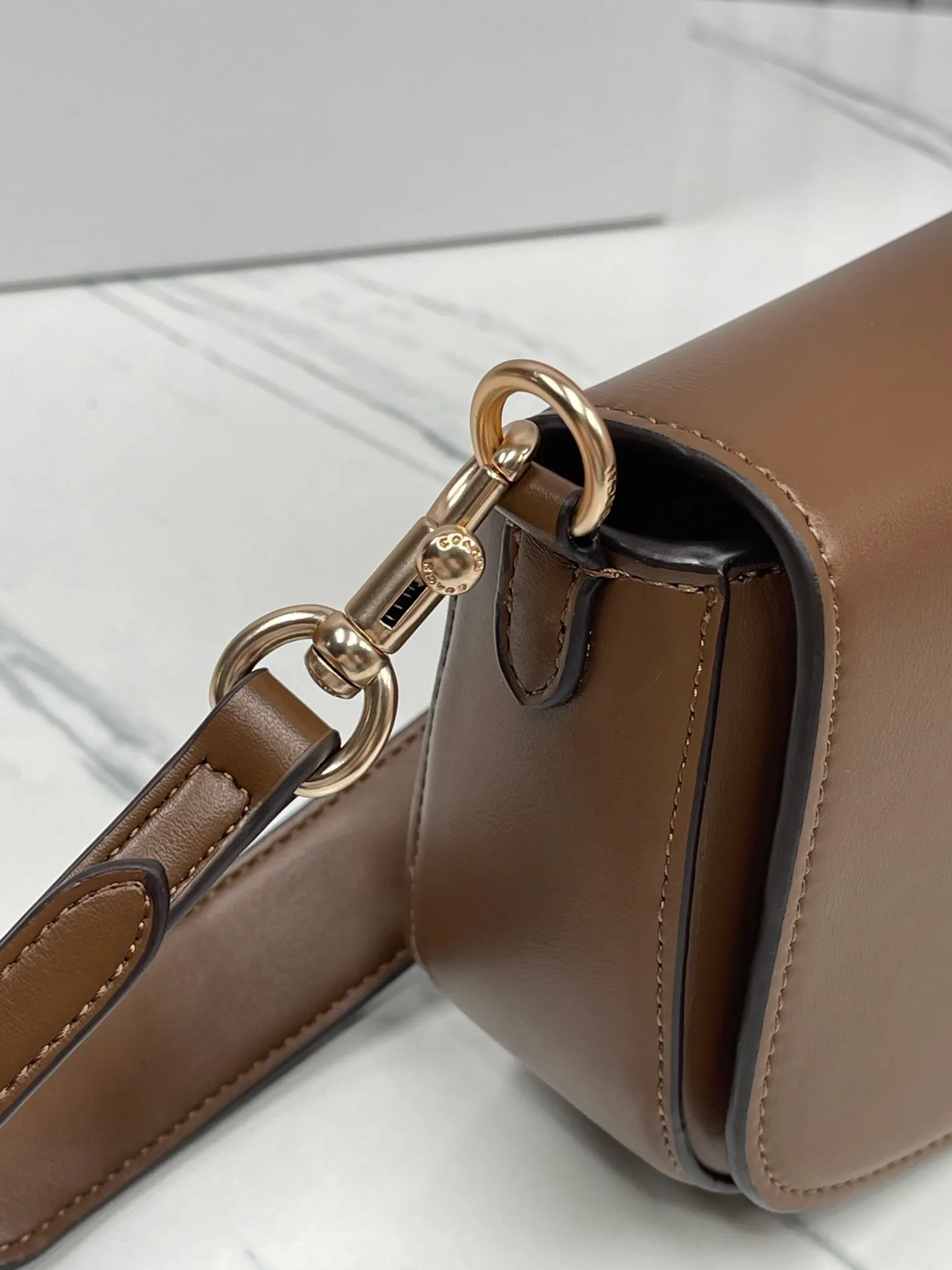 P390🍑Coach/Coach’s new June Satchel. CT776 small bag has that kind of matching feeling and the leather texture is great. Size 23/20/8.5