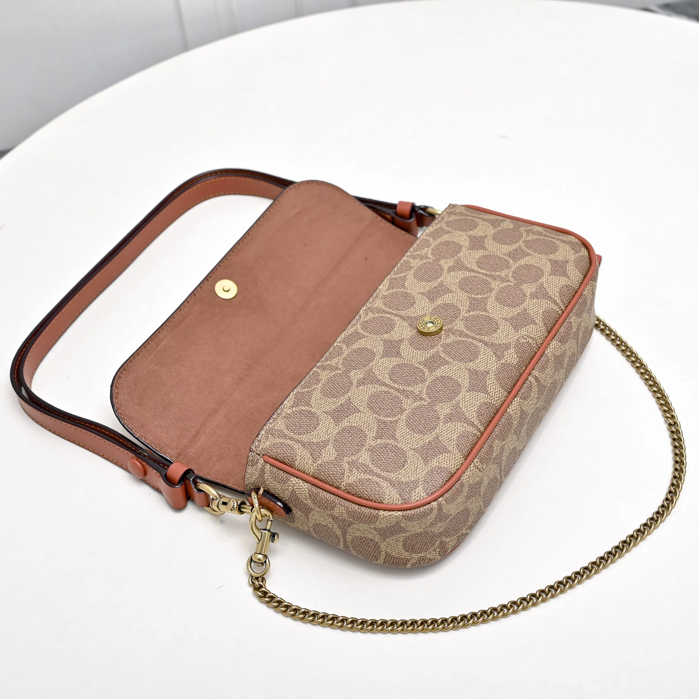 Style number: CAN91 Size: 23.5*12*4.5cm