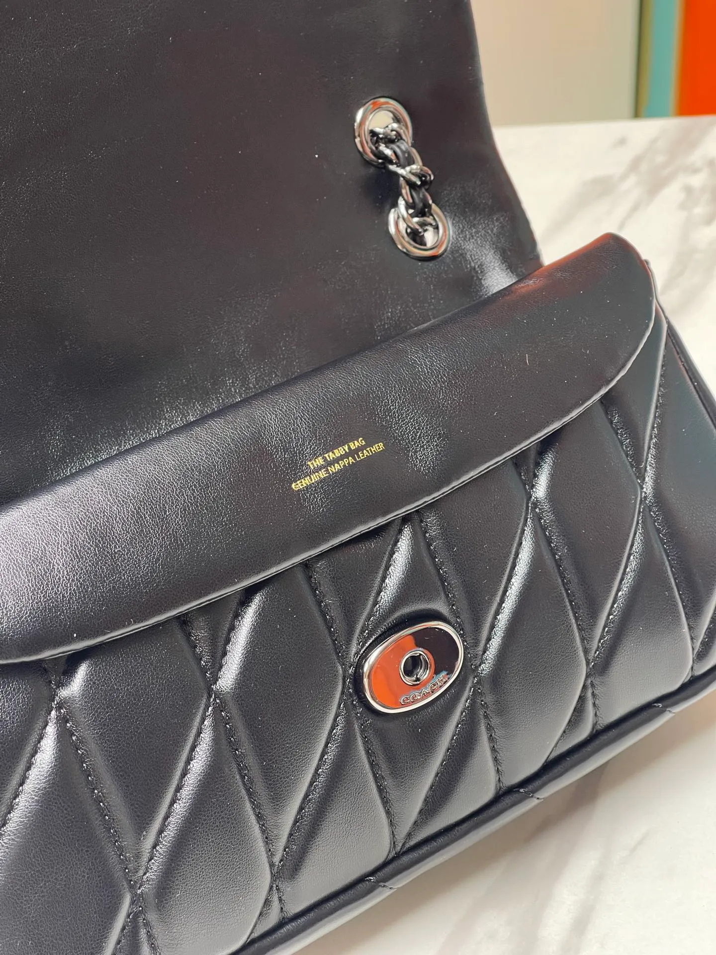 Top original order, batch 500💰Coach/Coach new model, new products synchronized at the counter, model CP400 Quilting Tabby chain tabby with quilting technology, cool dark buckle, low-key and high-end silver buckle. Choose a size and color you like. Size 26/15.