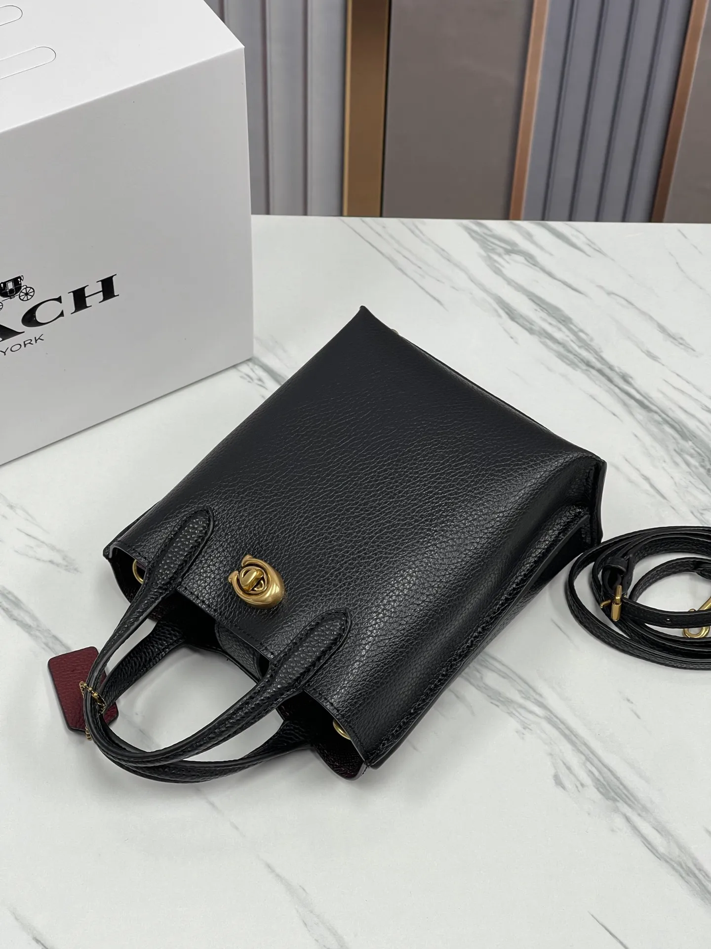 Batch 400💰Coach/Coach new counter 2024 CR676 CR675 new Willow tote bag mini size pebbled full cowhide, the bag has compartments and small girls can completely handle it, size: 16.5