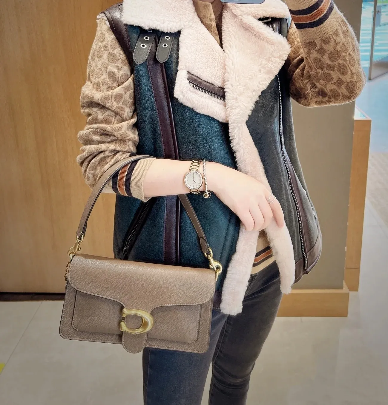 P380【Top original order】Model number: CH857 Size: 26*15*8cm