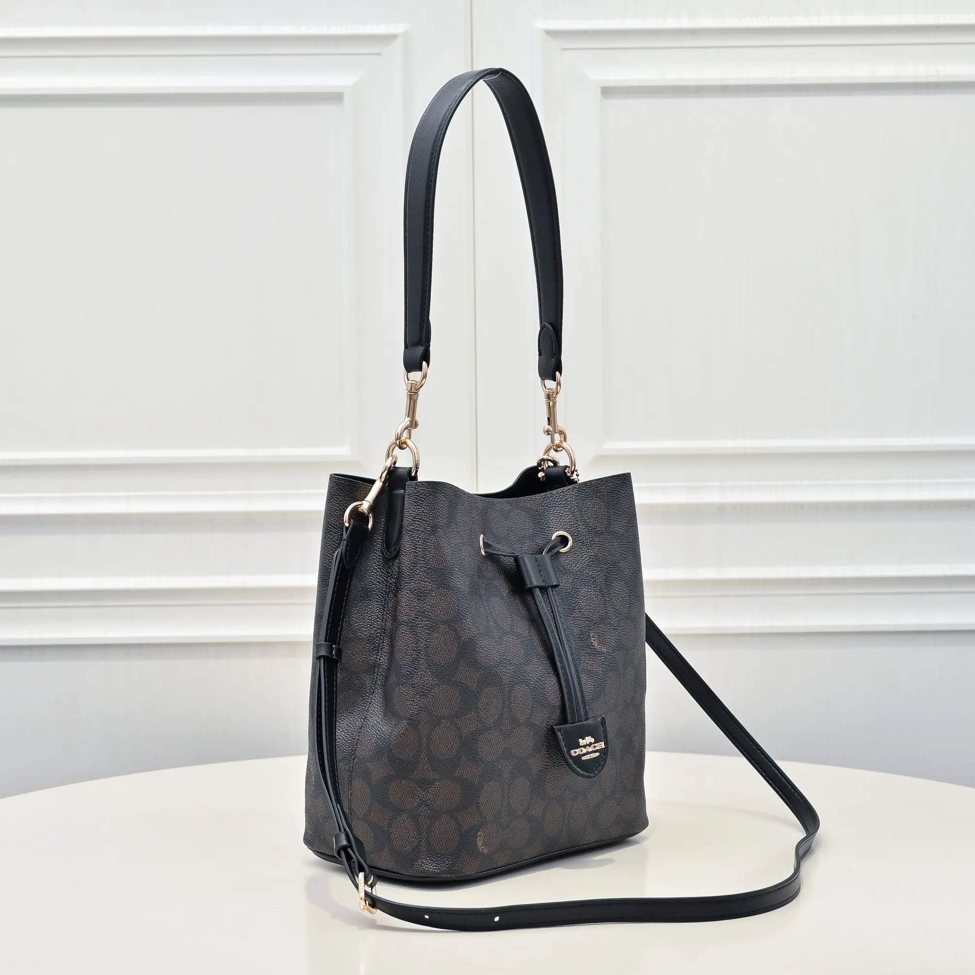 P380 [Top original order] Style number: CBH07 Size: 21.5*21.5*14cm