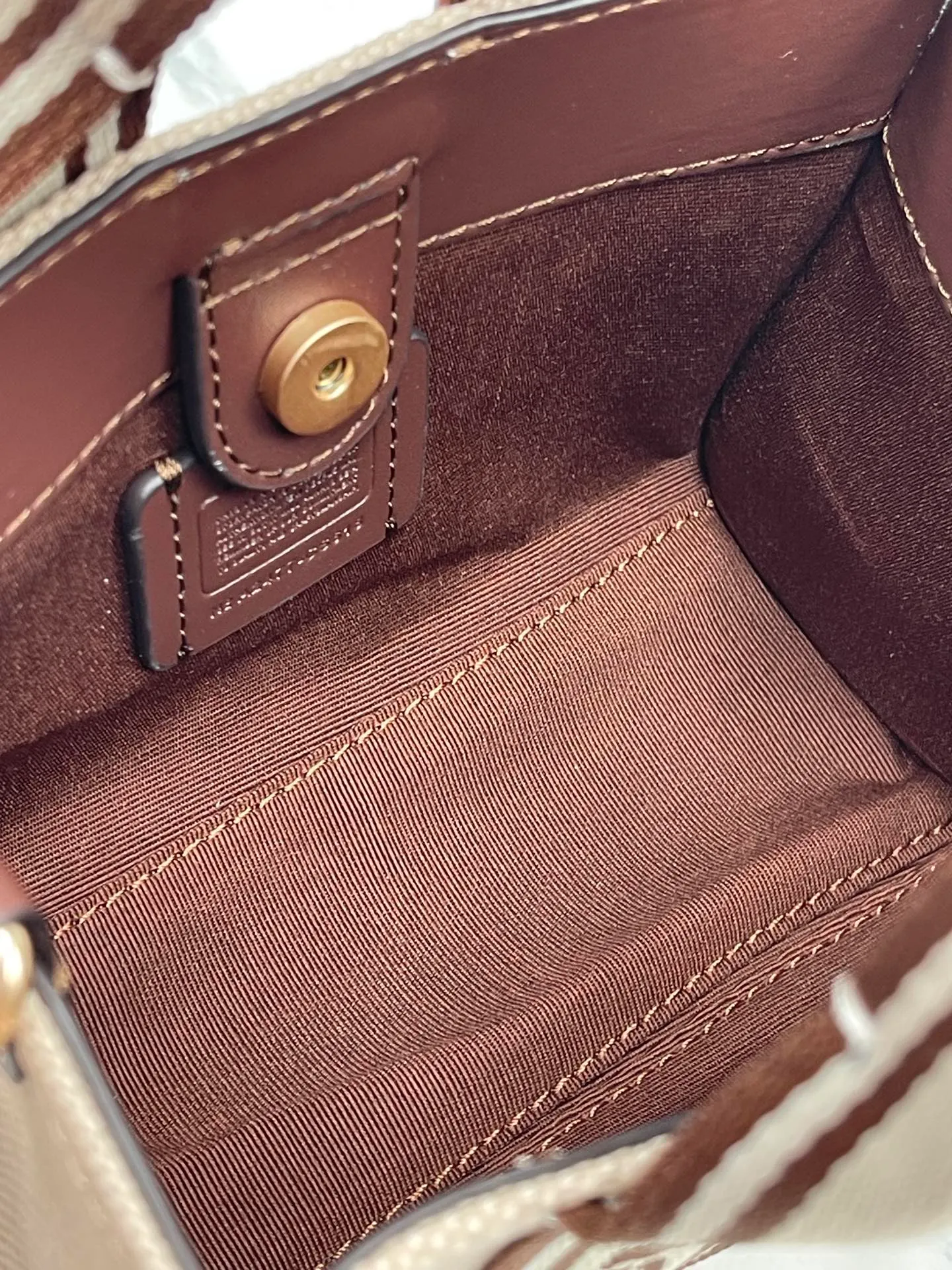 Batch 440💰Coach/Coach new model CS618 milk white canvas SMITH mini small canvas and leather retro hand-held crossbody bag, the upper body is small and cute, very versatile ~ 16.5x11x8cm.
