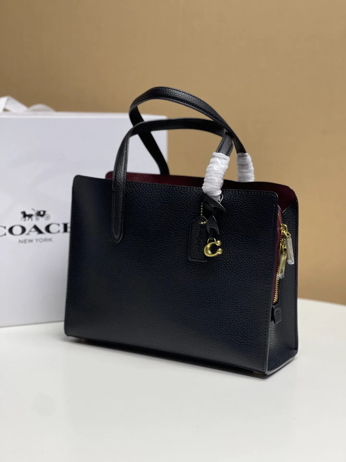 Top original order batch 460💰COACH/Coach new black women's classic logo CJ806 CARTER CARRYALL No. 28 handbag, size 28 20 10