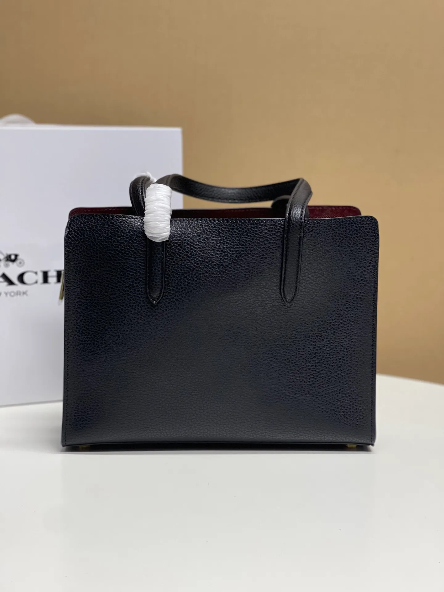 Top original order batch 460💰COACH/Coach new black women's classic logo CJ806 CARTER CARRYALL No. 28 handbag, size 28 20 10