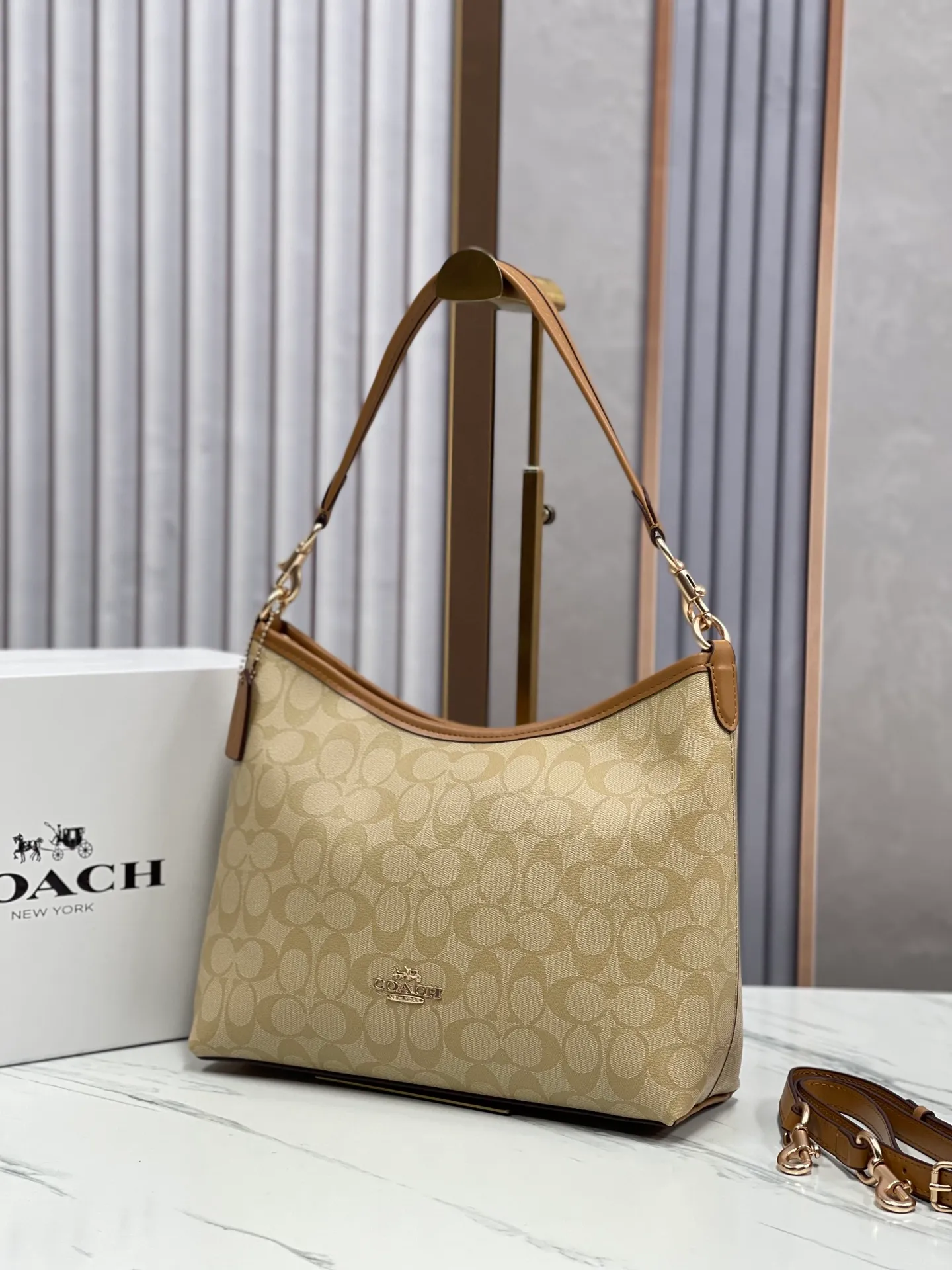 Top original order, batch 420💰Koujia counter synchronization. New underarm bag Laurela single shoulder crossbody portable hobo bag Style number: CR149 Size: 28-18-11cm