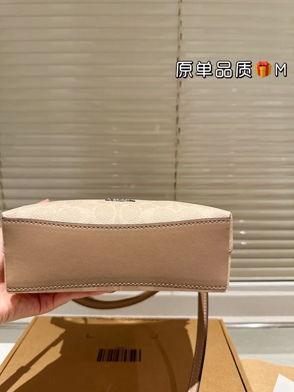 All Categories Official Website "Brand Women's Bags" Women's Bags 💙 COACH 2025 New COACH Crossbody Bag