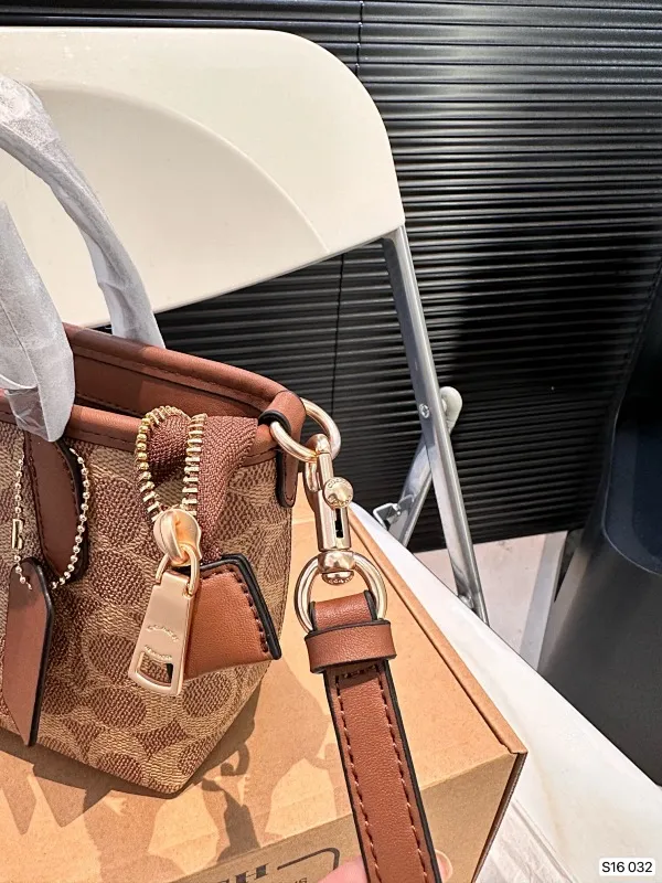 All Categories Official Website "Brand Women's Bags" Women's Bags 💙 COACH 2024 Official Website New COACH Crossbody Bag