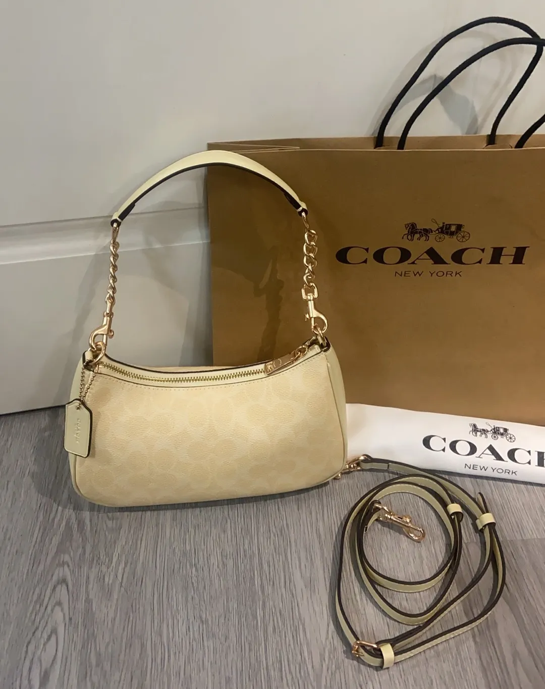 All Categories Coach Women's Bags (COACH) Coach CV933