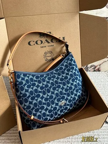 All categories Official website "Brand Women's Bags" Women's Bags 💙 COACH 2025 new COACH armpit bag