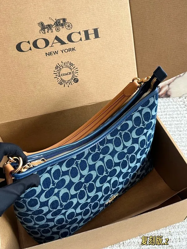 All categories Official website "Brand Women's Bags" Women's Bags 💙 COACH 2025 new COACH armpit bag