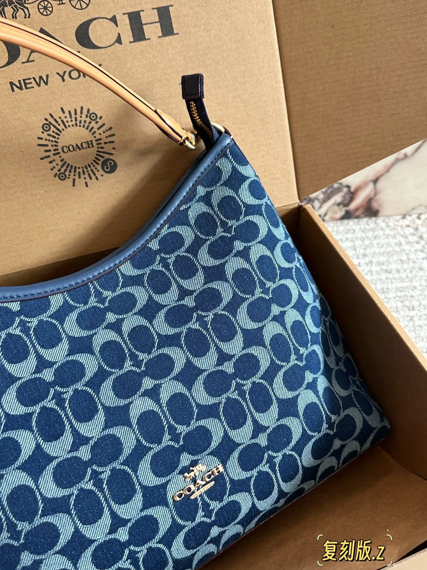 All categories Official website "Brand Women's Bags" Women's Bags 💙 COACH 2025 new COACH armpit bag