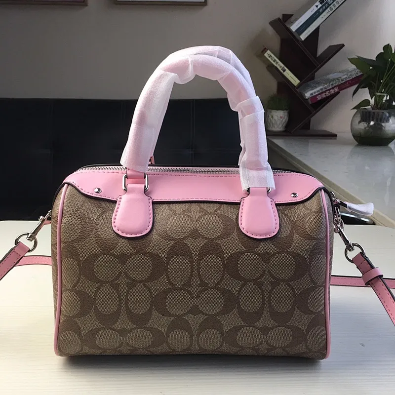 All Categories Official Website "Brand Women's Bags" Women's Bags 💙 COACH 2023 latest COACH crossbody bag