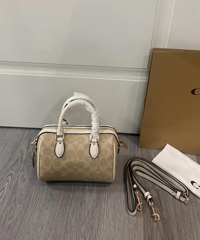 All Categories Coach Women's Bags (COACH) Coach CW330