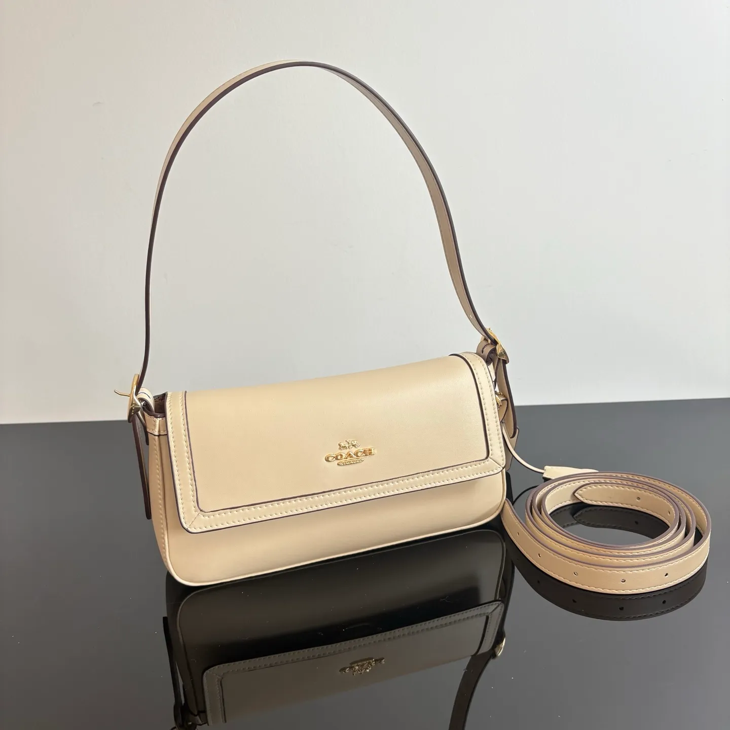 All Categories Coach Women's Bags (COACH) Coach CCV65