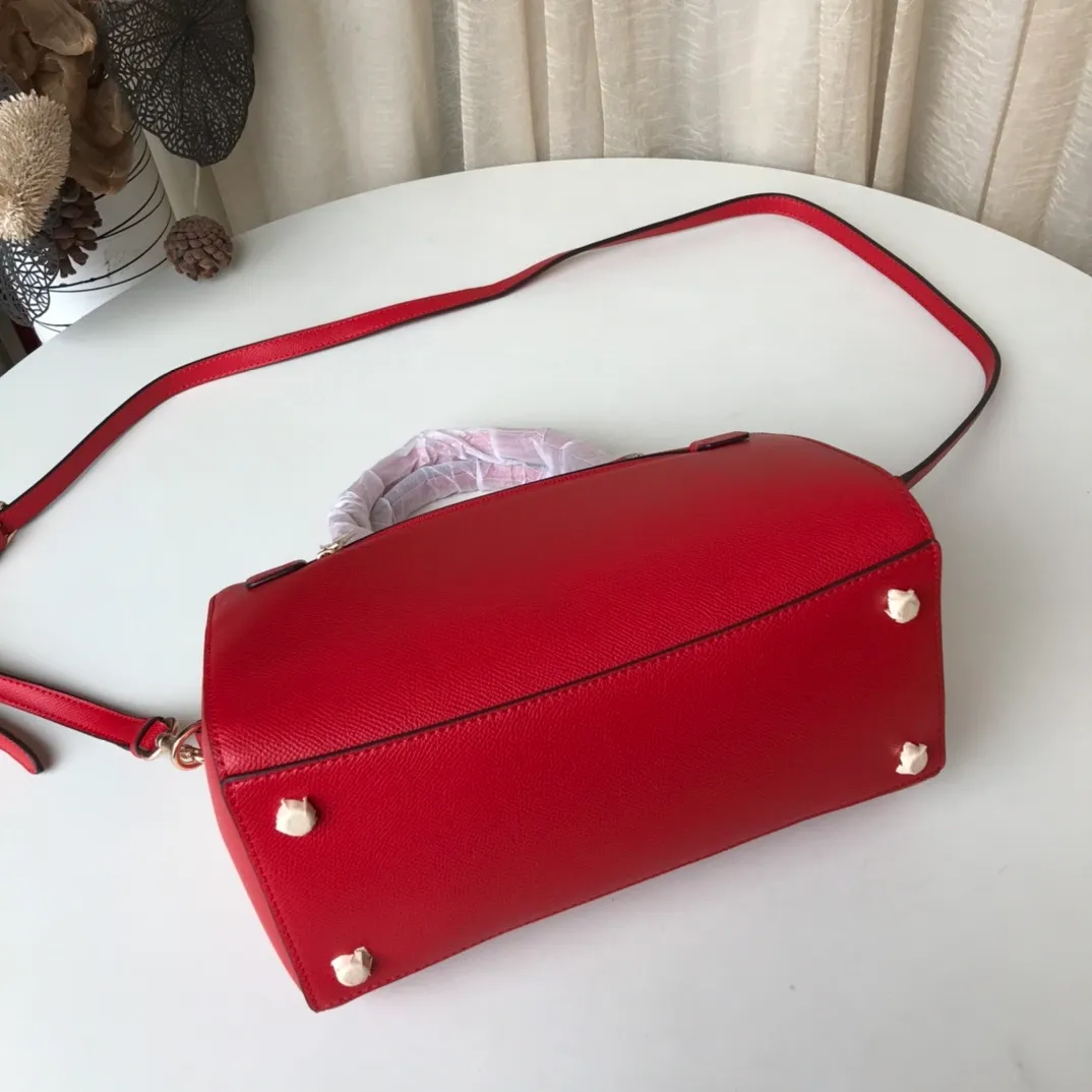 All Categories Official Website "Brand Women's Bags" Women's Bags 💙 COACH 2023 latest COACH crossbody bag