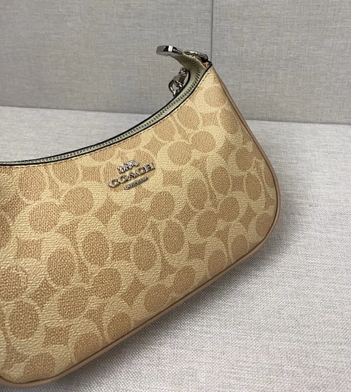 All Categories Coach Women's Bags (COACH) Coach CV933