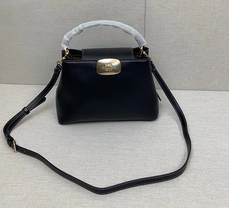 All Categories Coach Women's Bags (COACH) Coach CW015