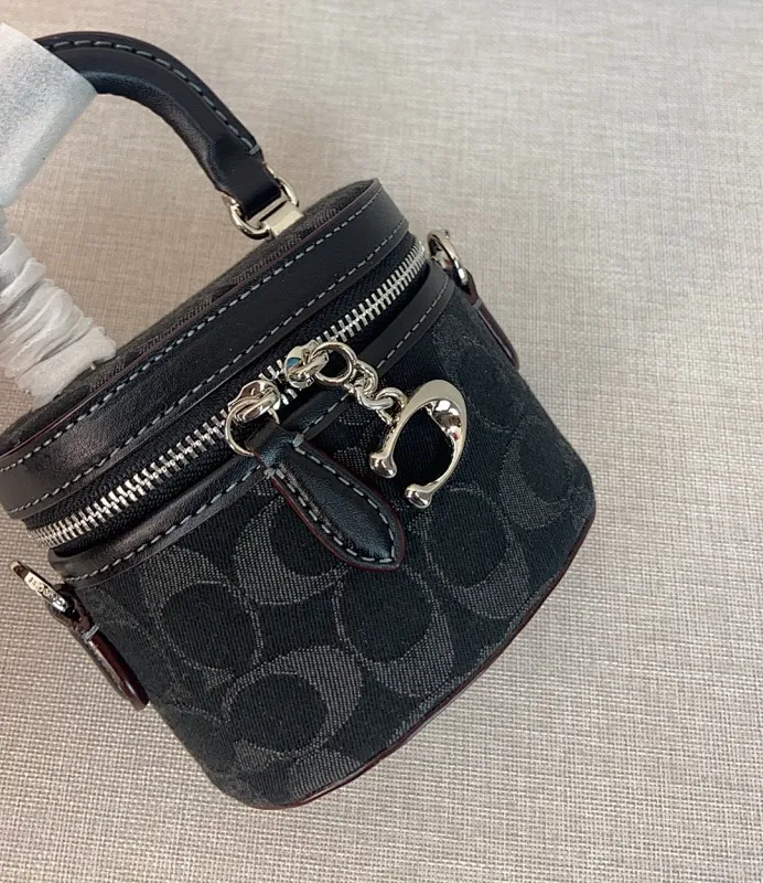 All Categories Official Website "Brand Women's Bags" Women's Bags 💙 COACH 2024 latest model COACH crossbody bag